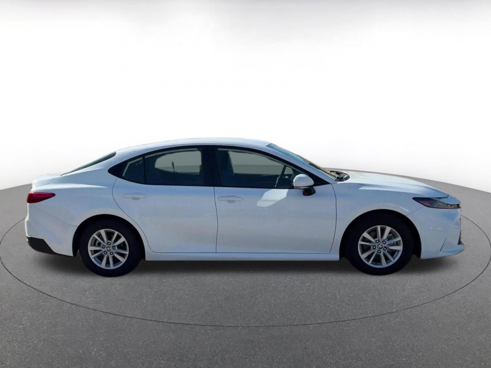 Thumbnail: 2025 Toyota Camry - 16