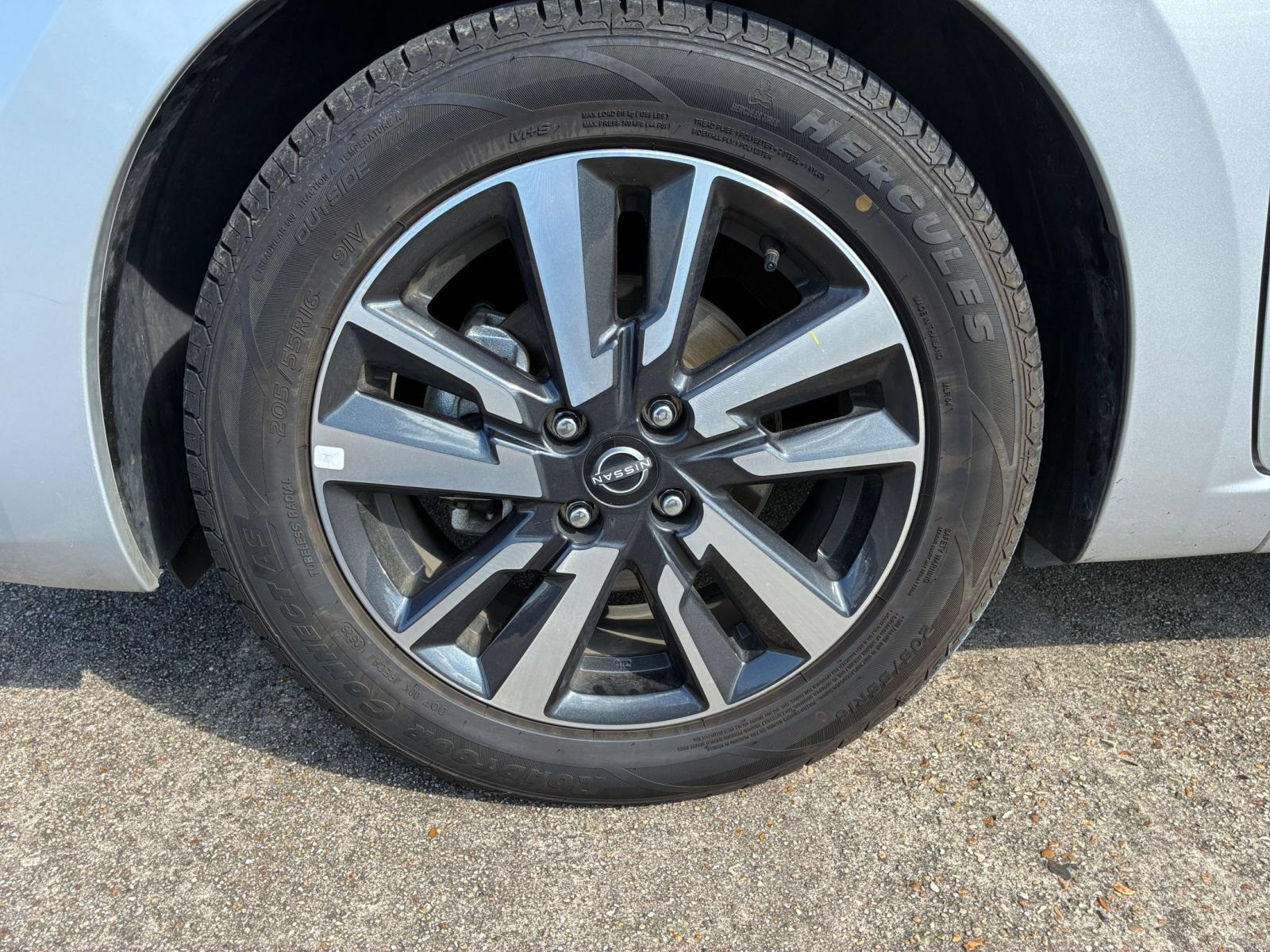 Thumbnail: 2025 Nissan Versa - 27