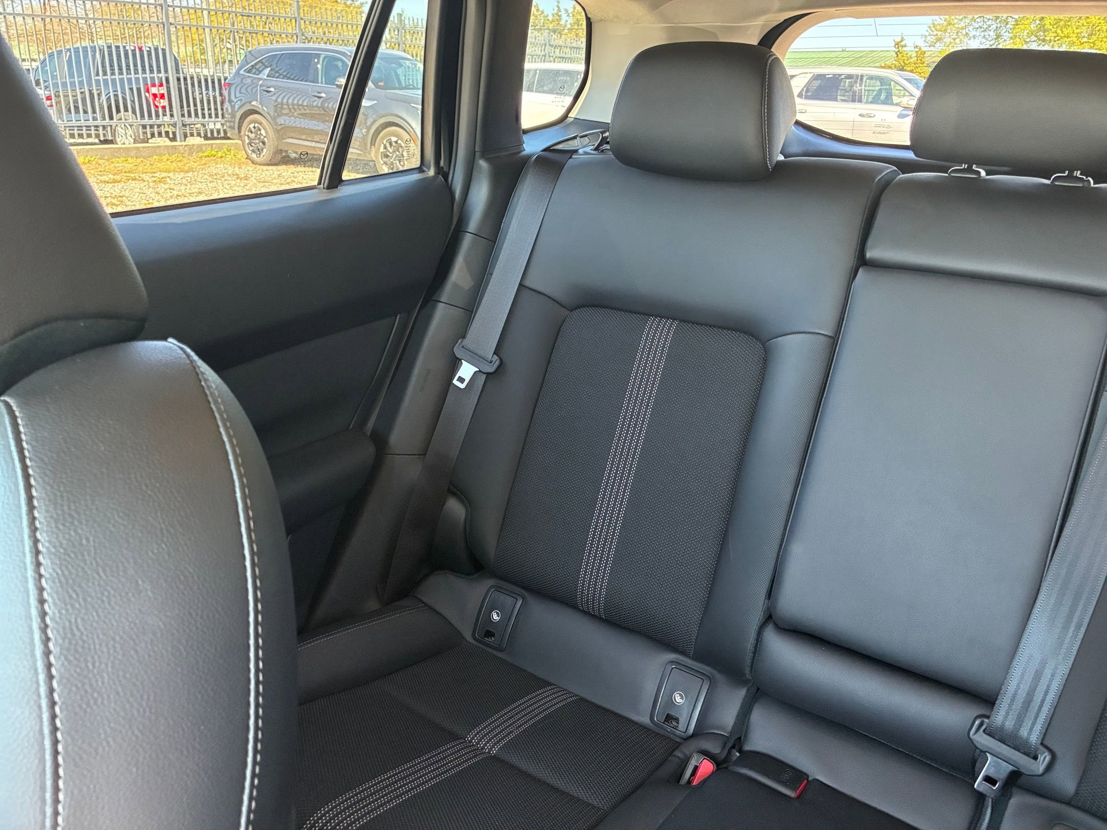 Thumbnail: 2025 Mazda CX-50 - 34