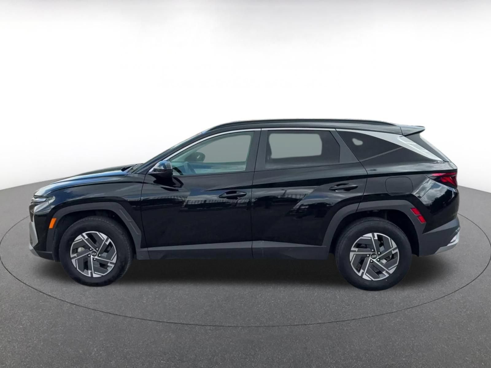 Thumbnail: 2025 Hyundai Tucson - 9