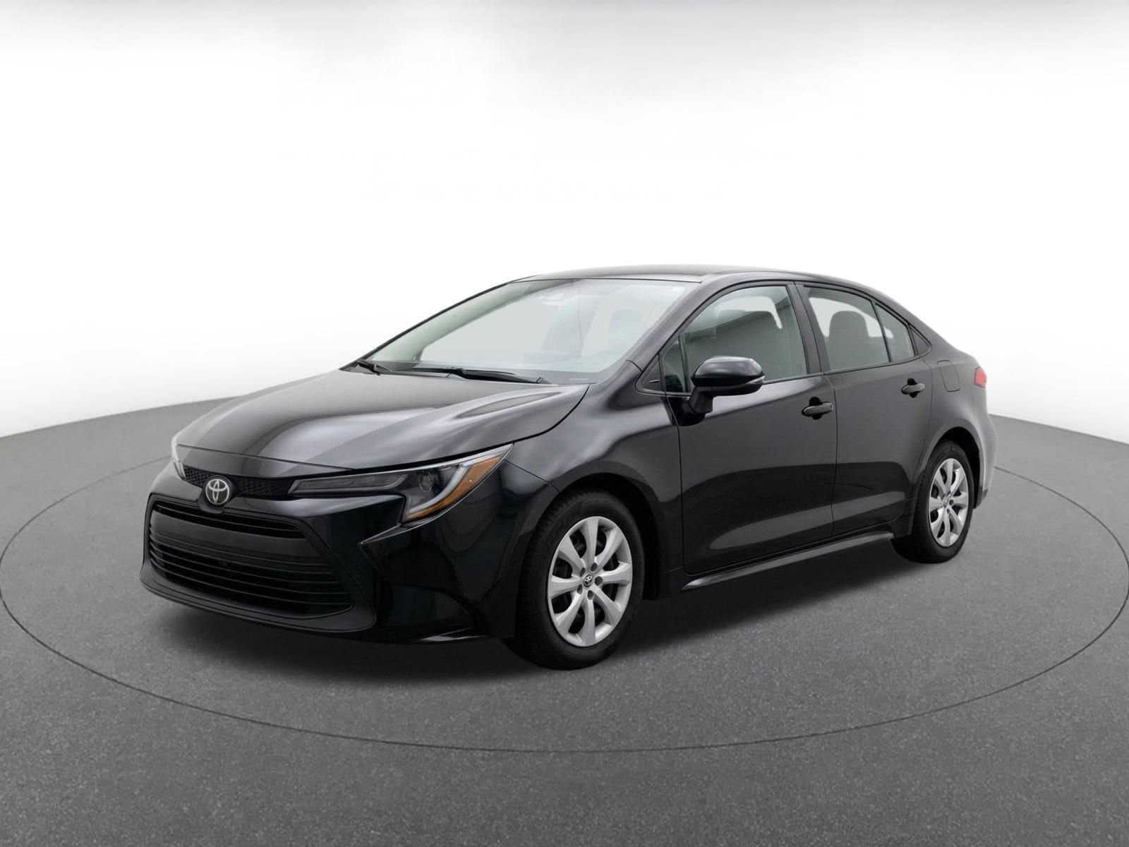 Thumbnail: 2025 Toyota Corolla - 3