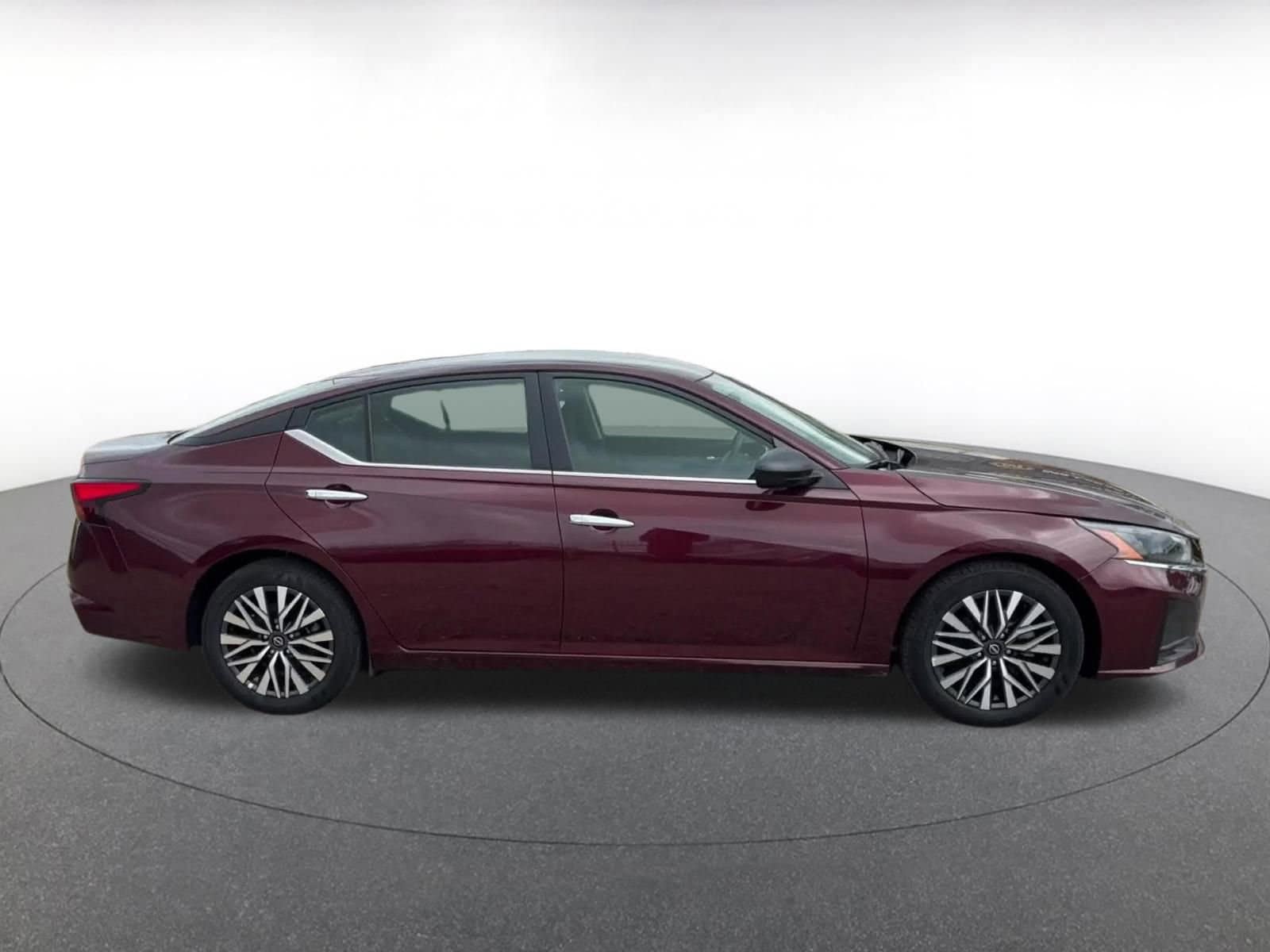 Thumbnail: 2025 Nissan Altima - 16