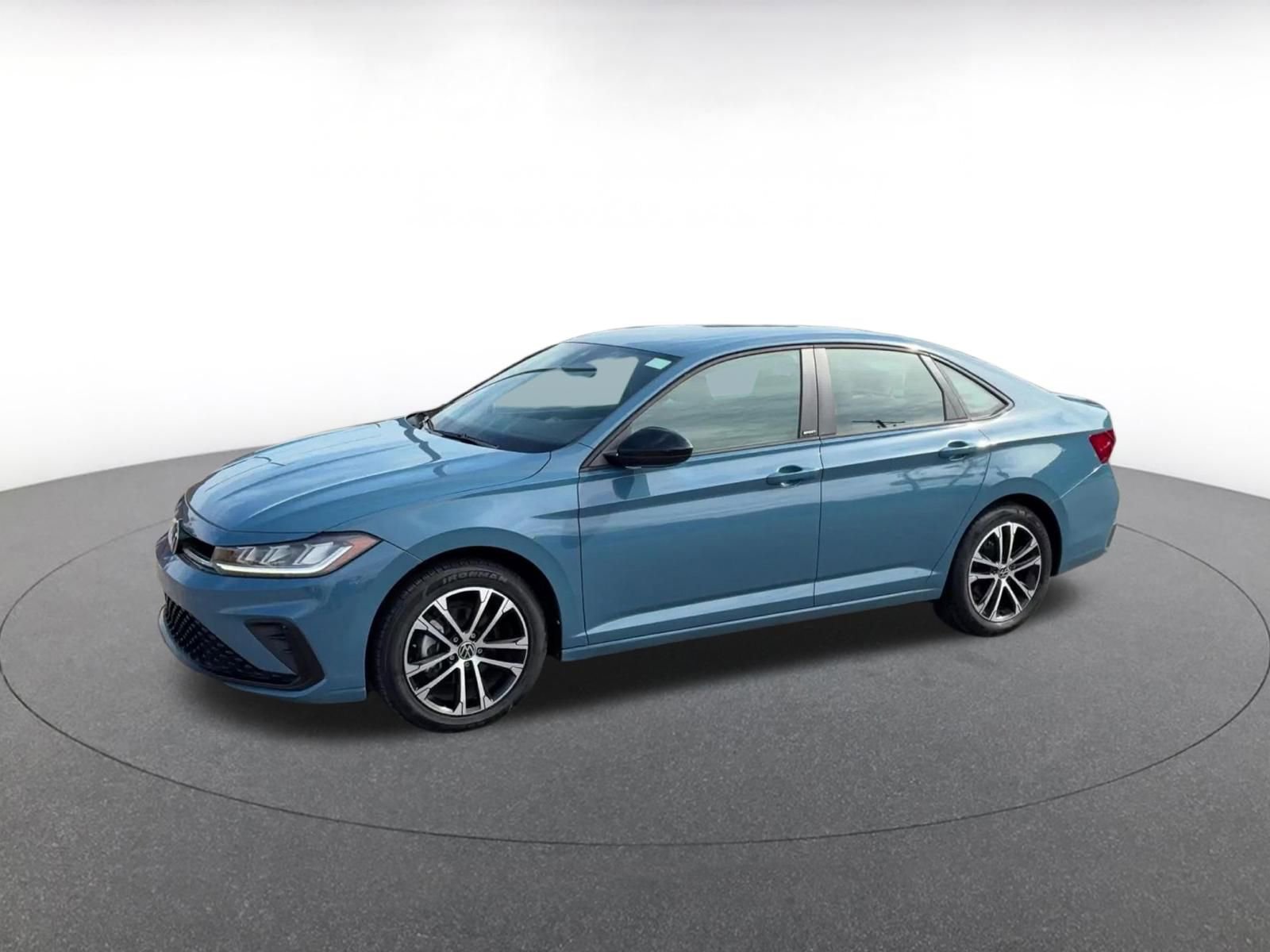 Thumbnail: 2025 Volkswagen Jetta - 8
