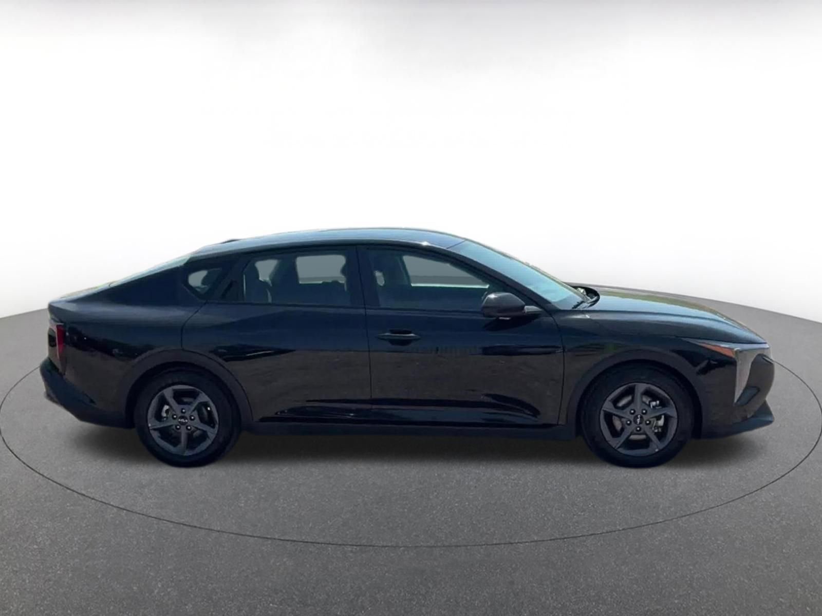 Thumbnail: 2025 Kia K4 - 16