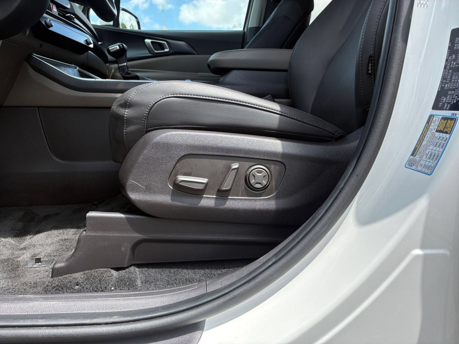 Thumbnail: 2026 Kia Carnival - 23