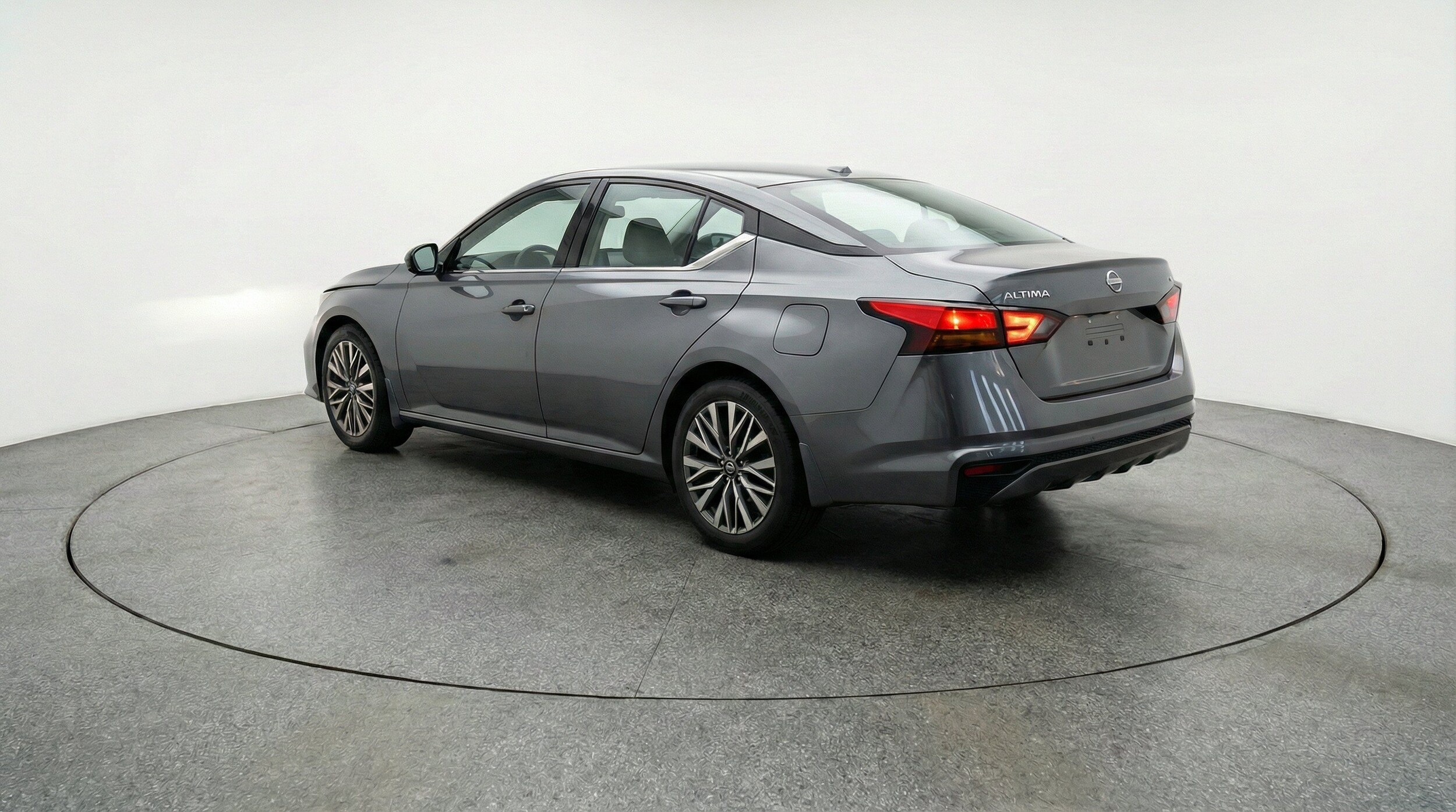 Thumbnail: 2025 Nissan Altima - 8