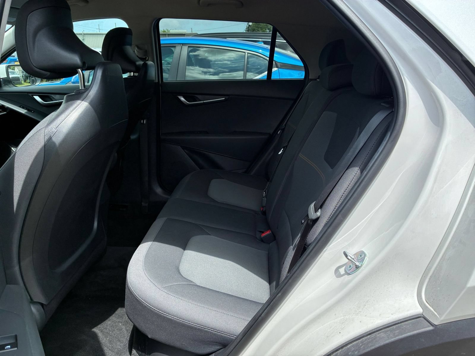 Thumbnail: 2026 Kia Niro - 24