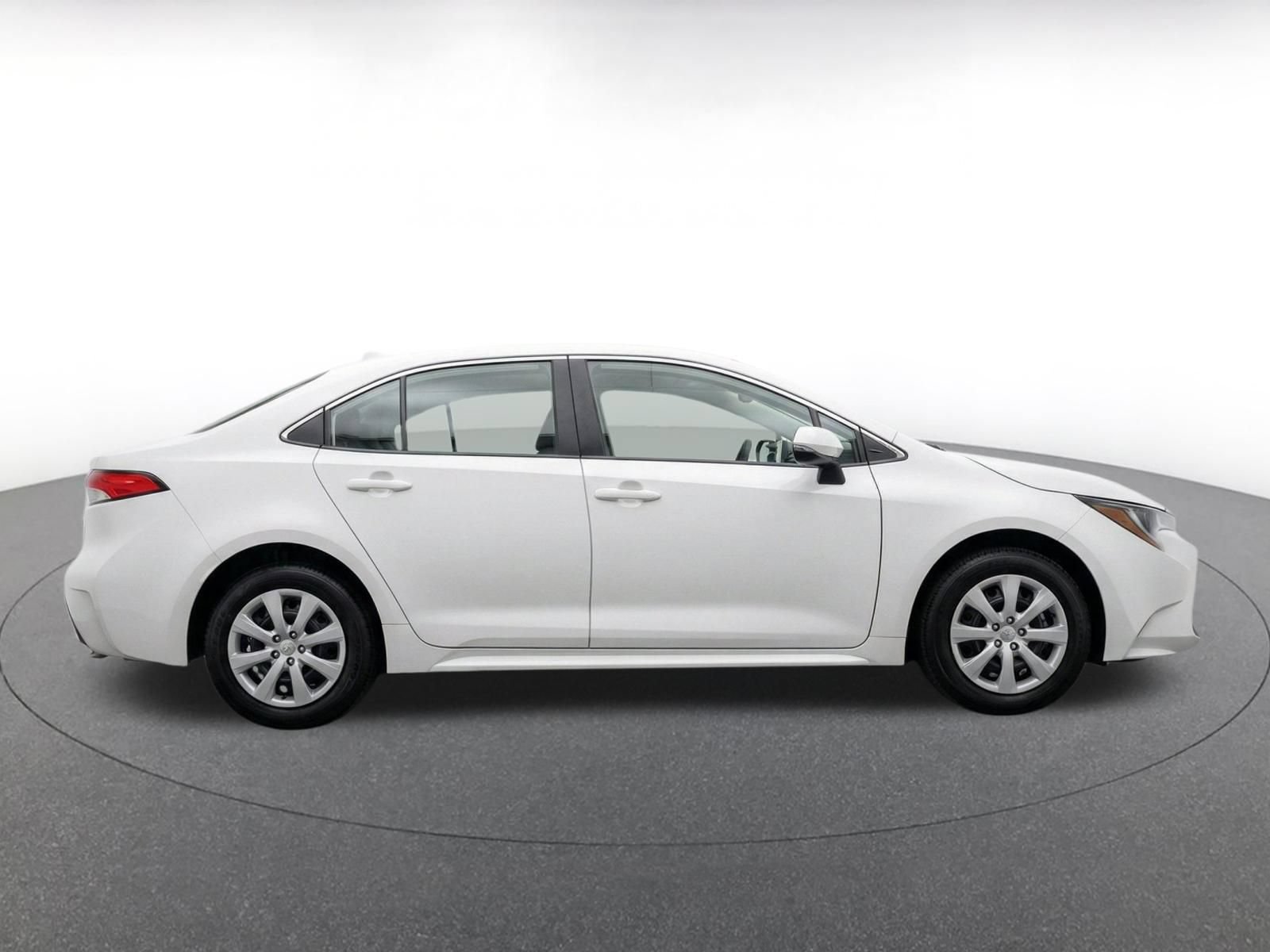 Thumbnail: 2025 Toyota Corolla - 10