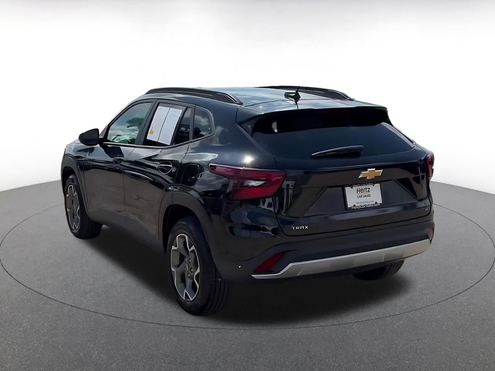 Thumbnail: 2025 Chevrolet Trax - 11