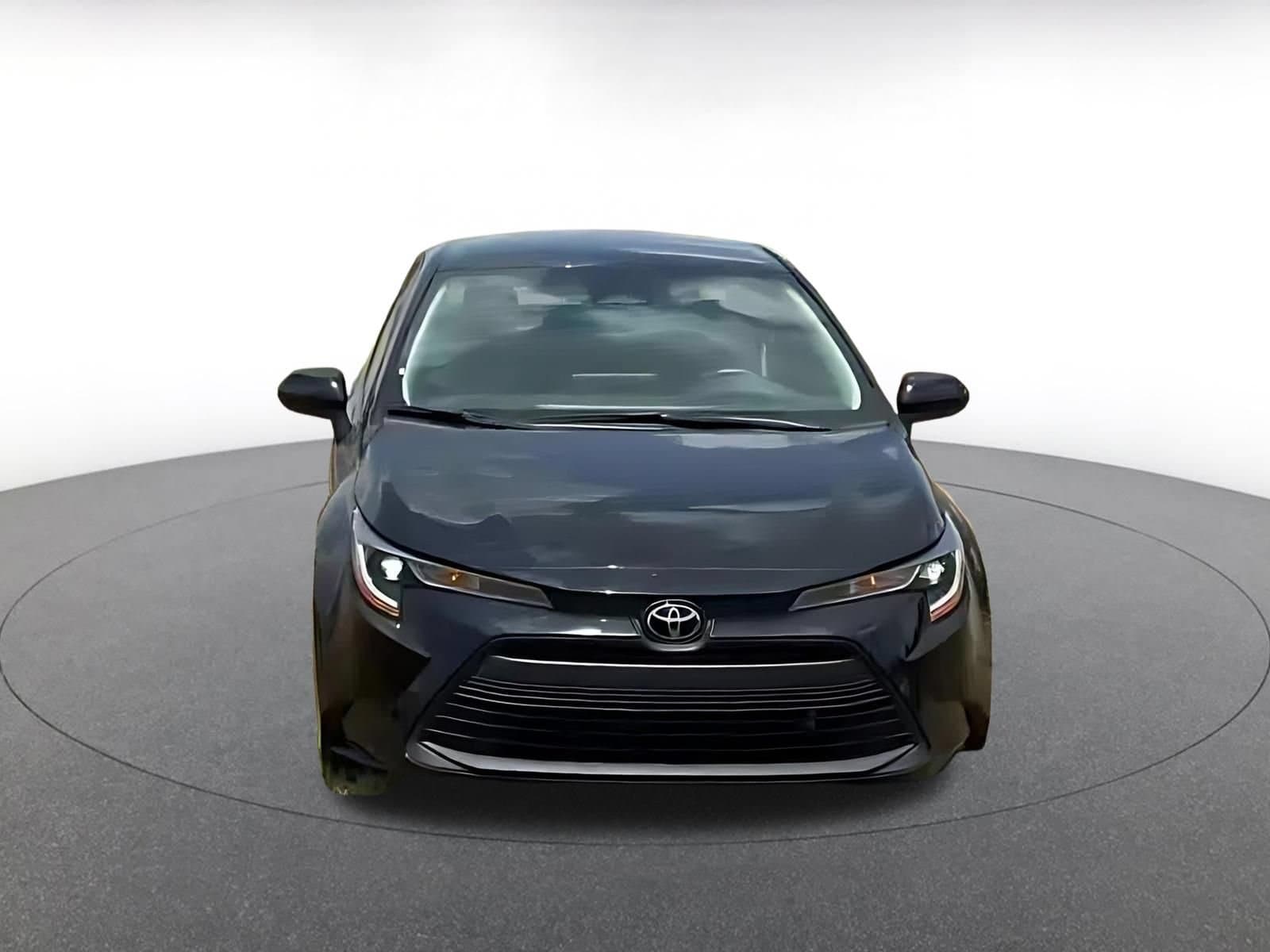 Thumbnail: 2025 Toyota Corolla - 4