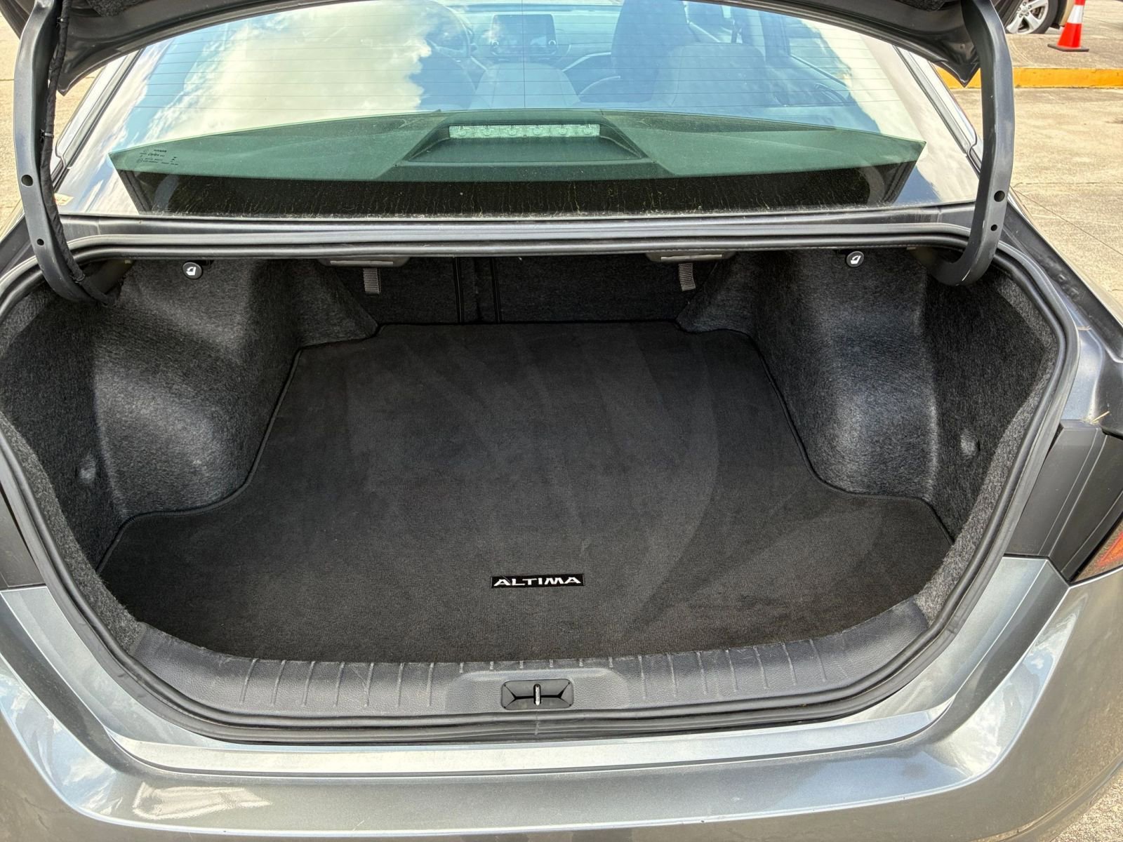 Thumbnail: 2025 Nissan Altima - 30