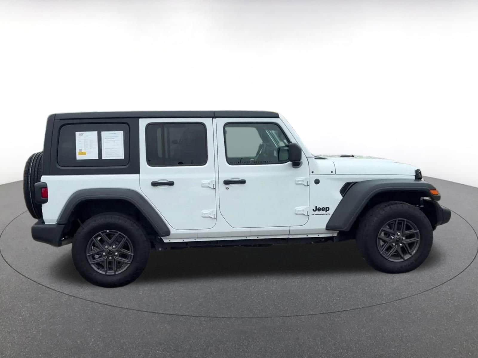 Thumbnail: 2025 Jeep Wrangler - 14