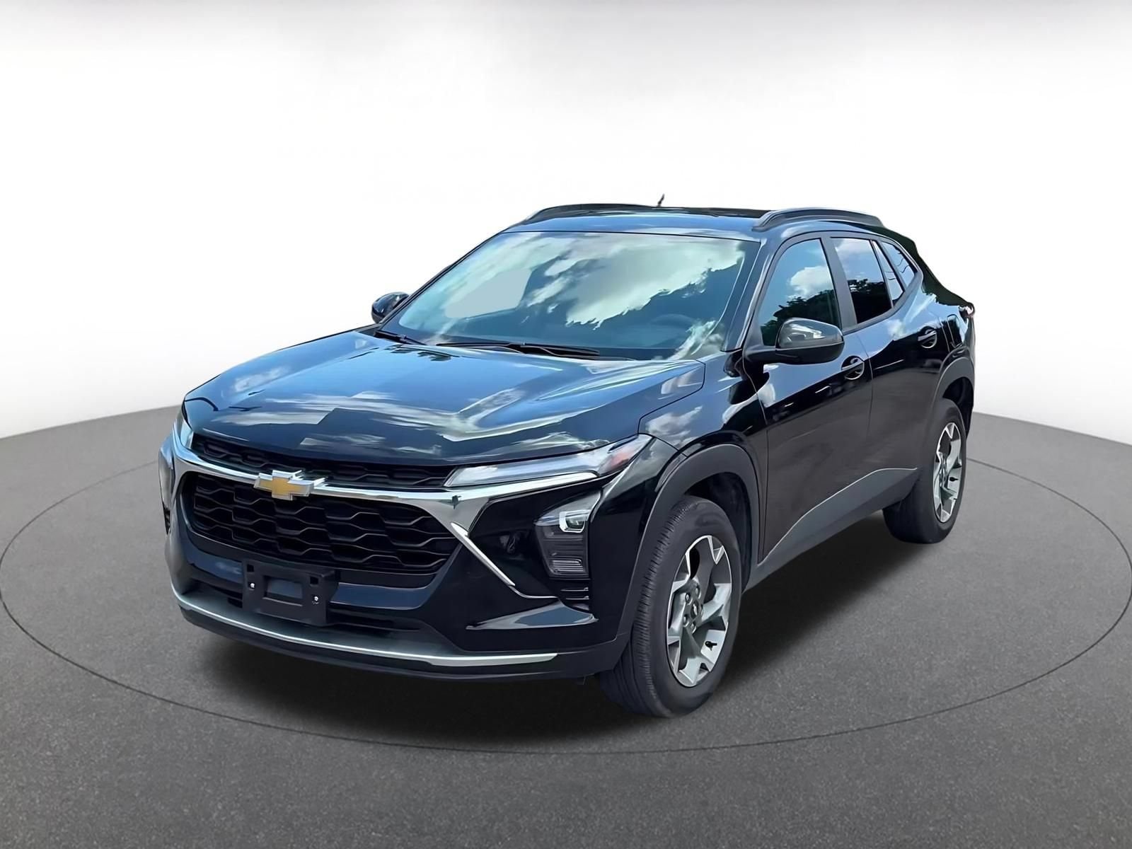 Thumbnail: 2025 Chevrolet Trax - 7