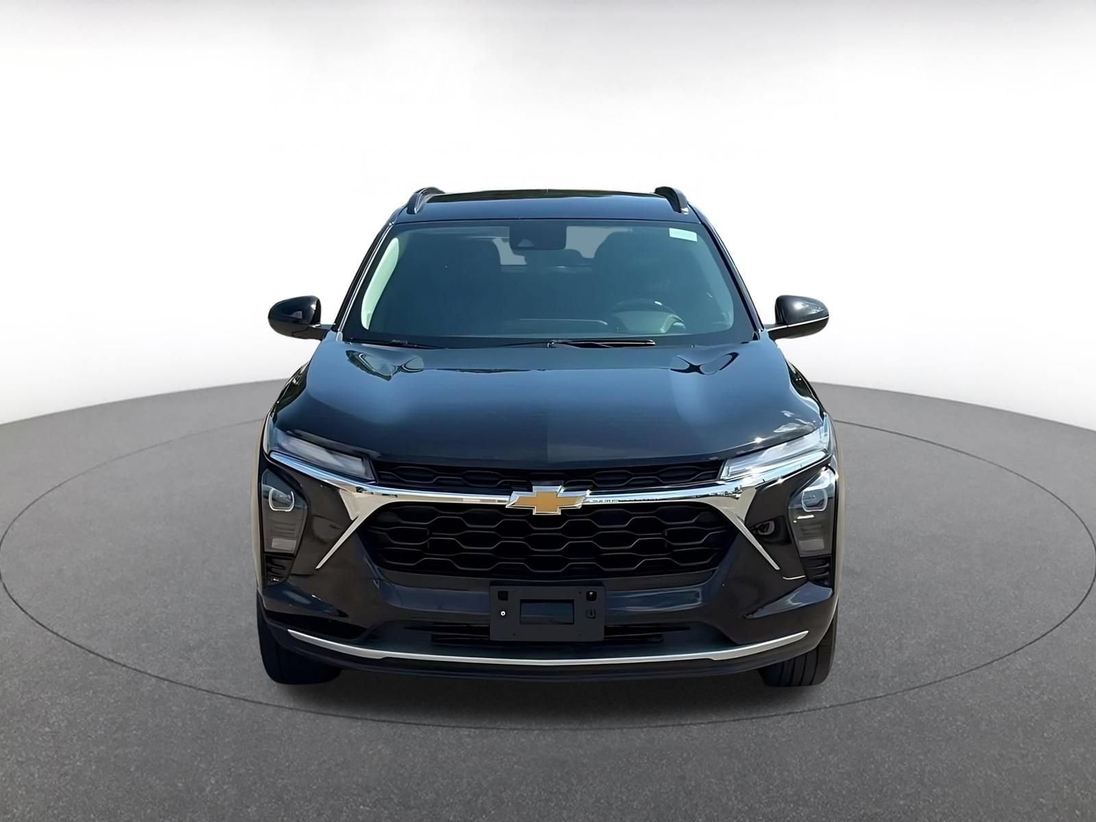 Thumbnail: 2025 Chevrolet Trax - 4