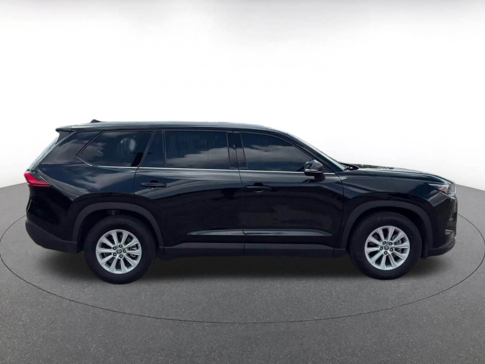 Thumbnail: 2024 Toyota Grand Highlander - 16