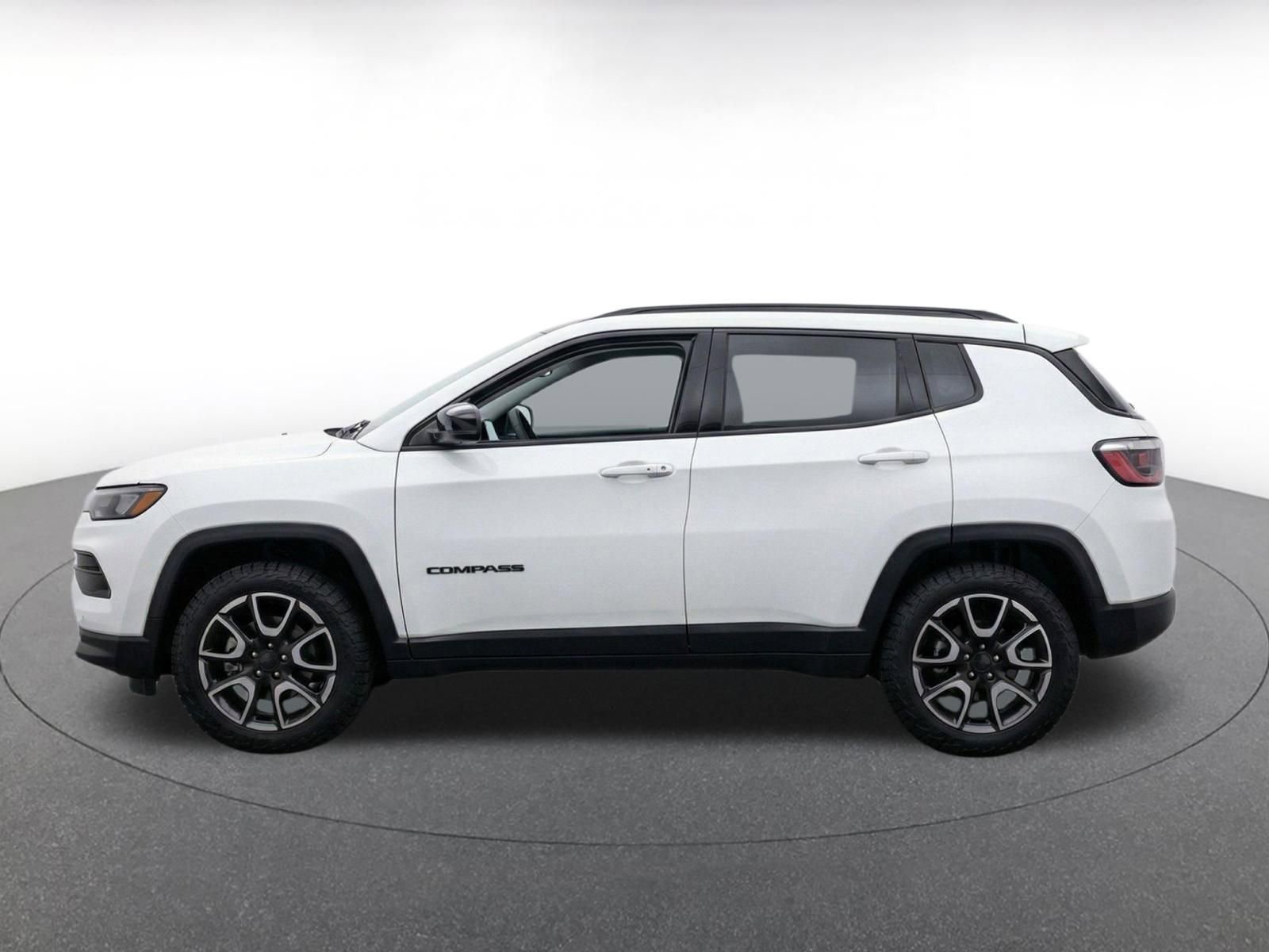 Thumbnail: 2025 Jeep Compass - 4