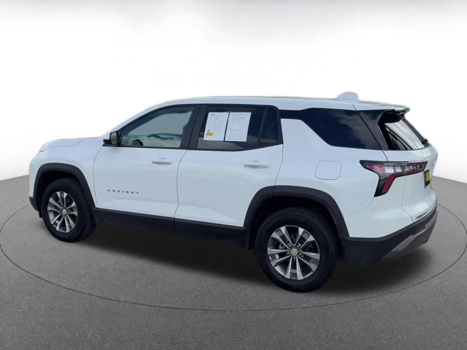 Thumbnail: 2025 Chevrolet Equinox - 10