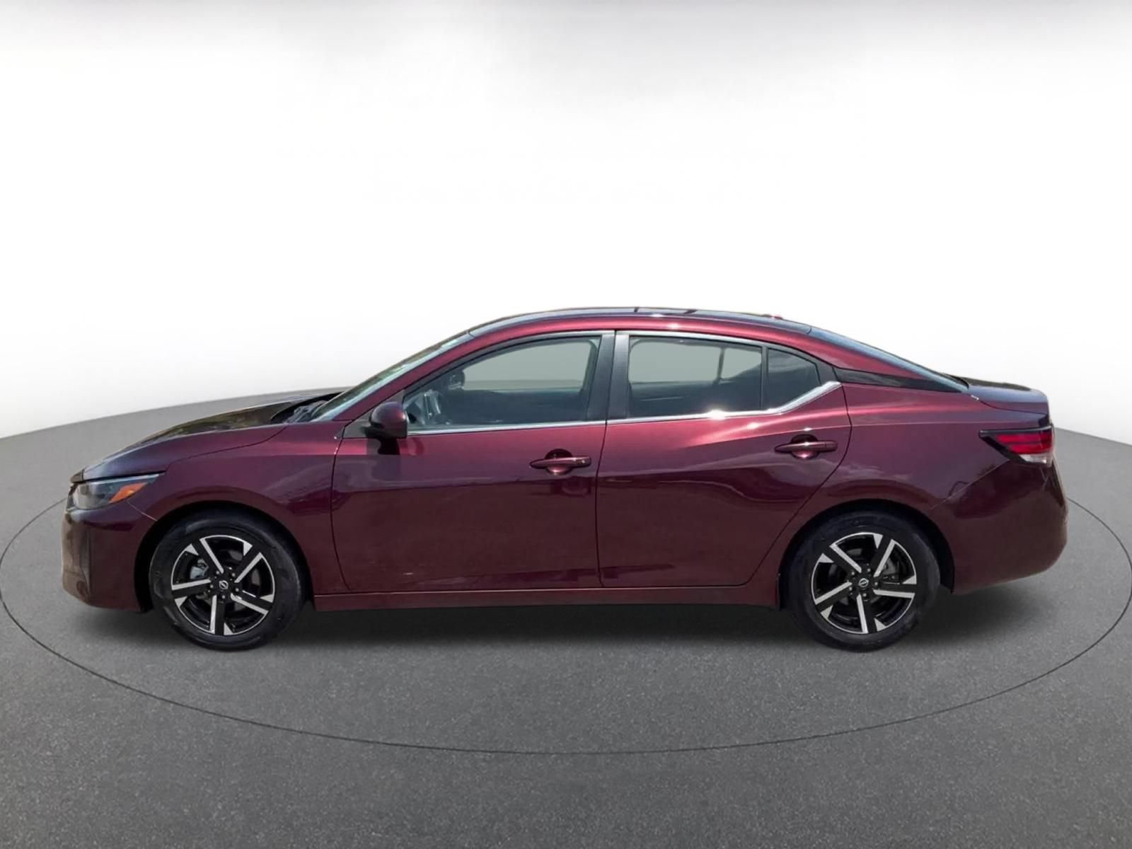 Thumbnail: 2025 Nissan Sentra - 9