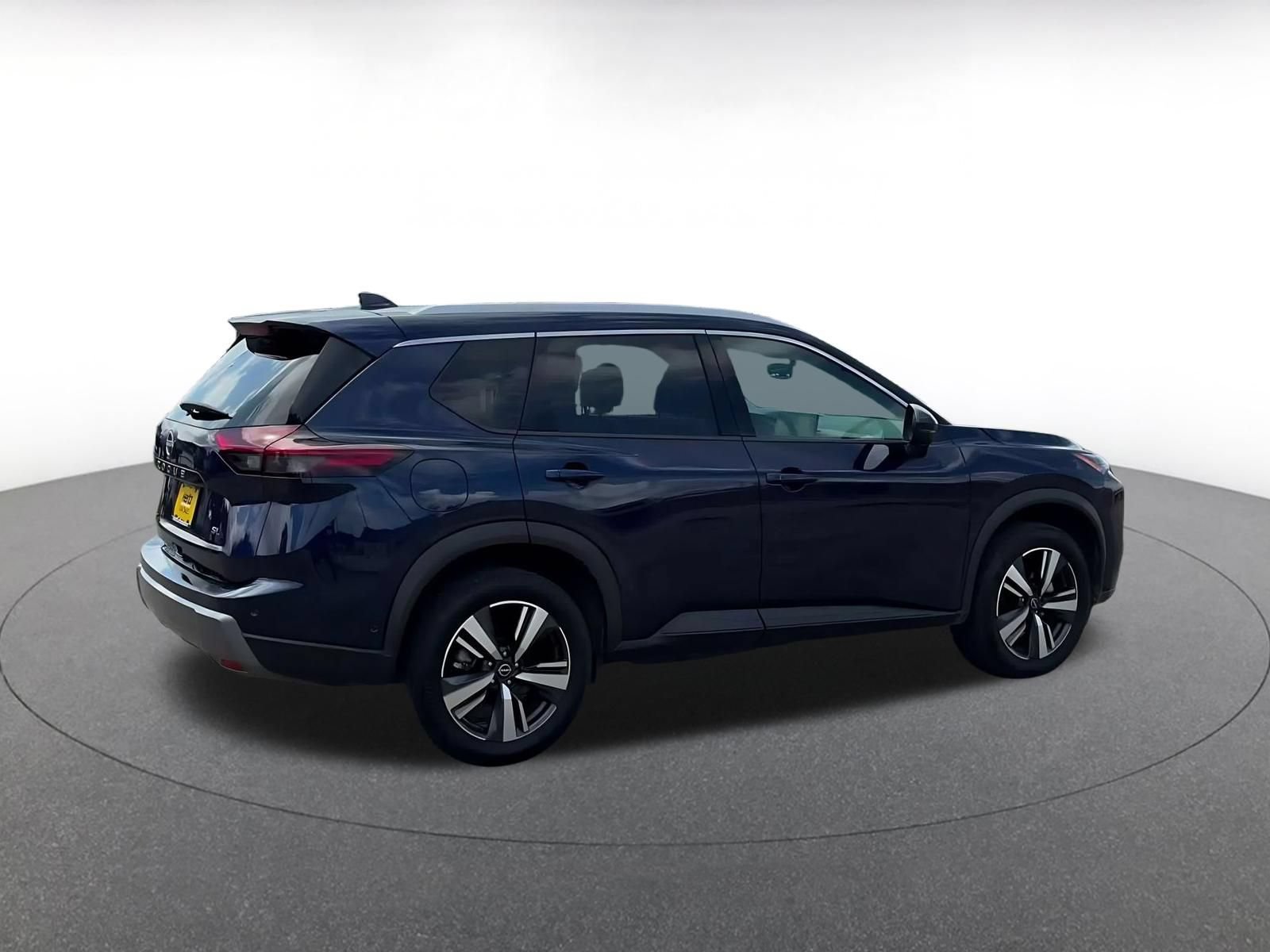 Thumbnail: 2026 Nissan Rogue - 14