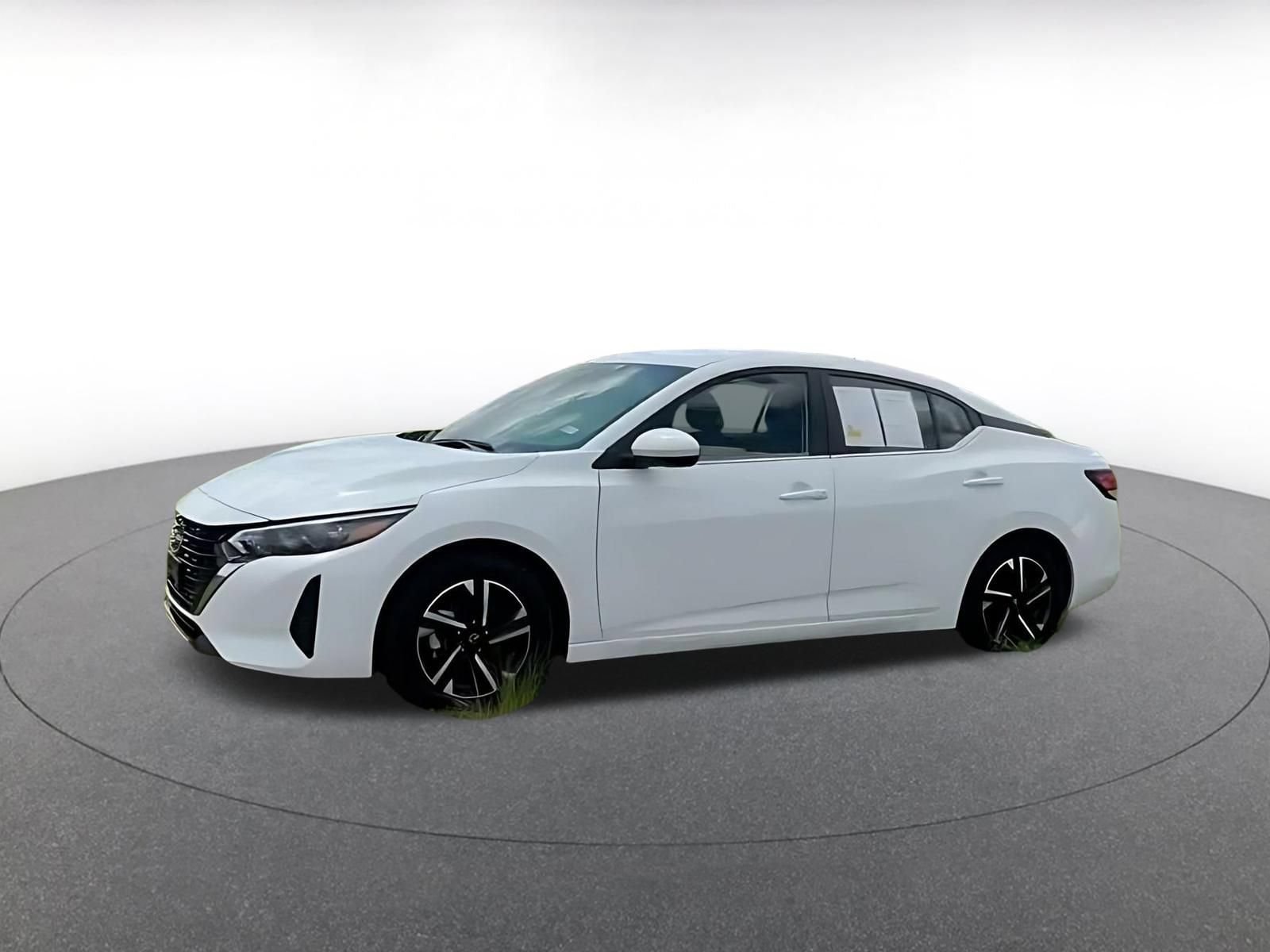 Thumbnail: 2025 Nissan Sentra - 9