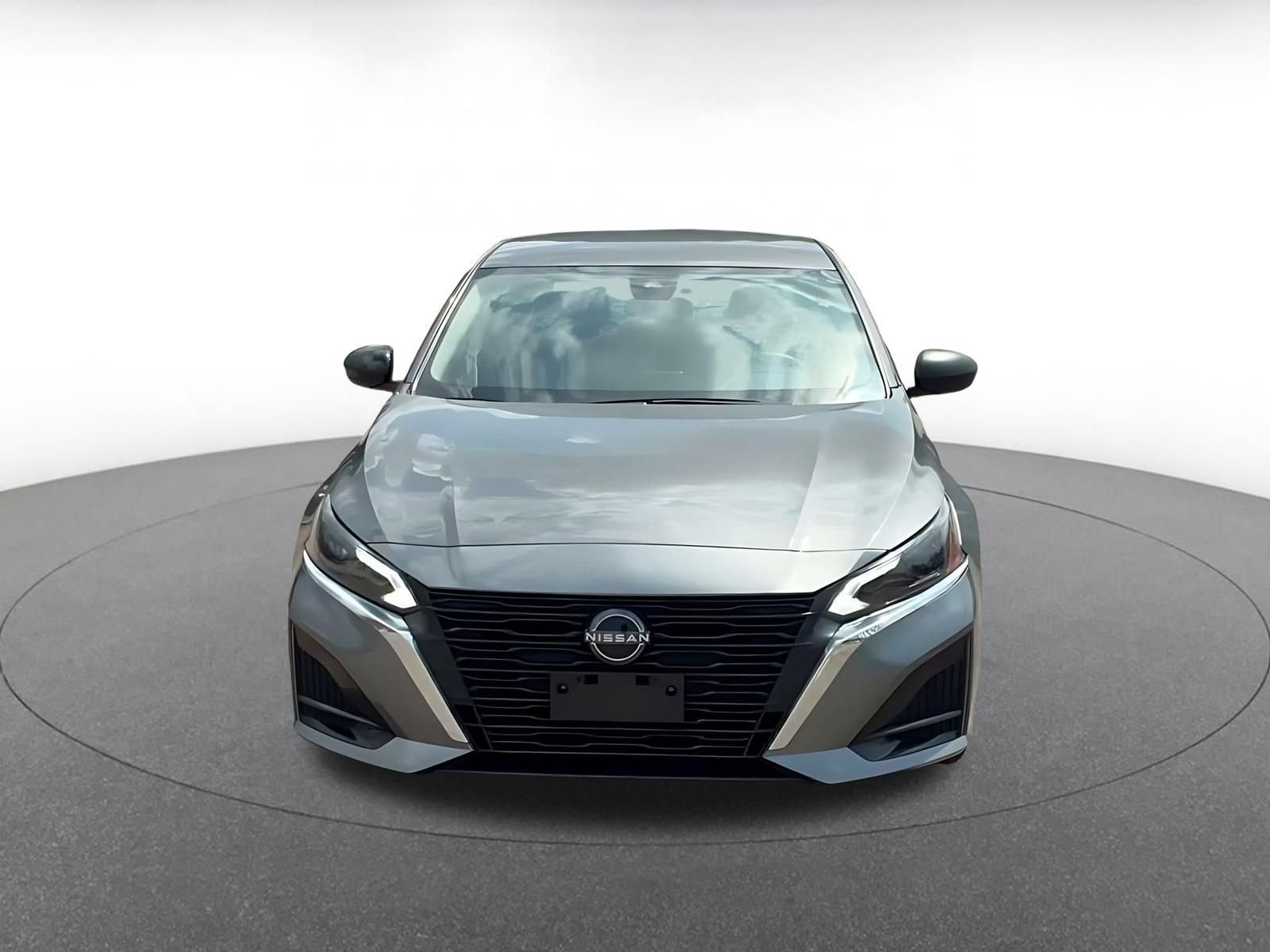 Thumbnail: 2025 Nissan Altima - 4