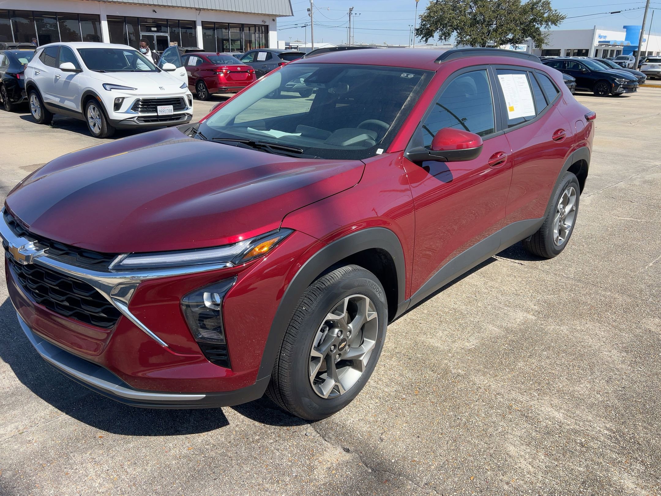 Thumbnail: 2025 Chevrolet Trax - 4