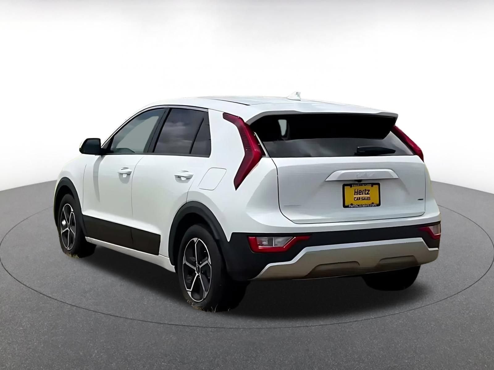 Thumbnail: 2026 Kia Niro - 11