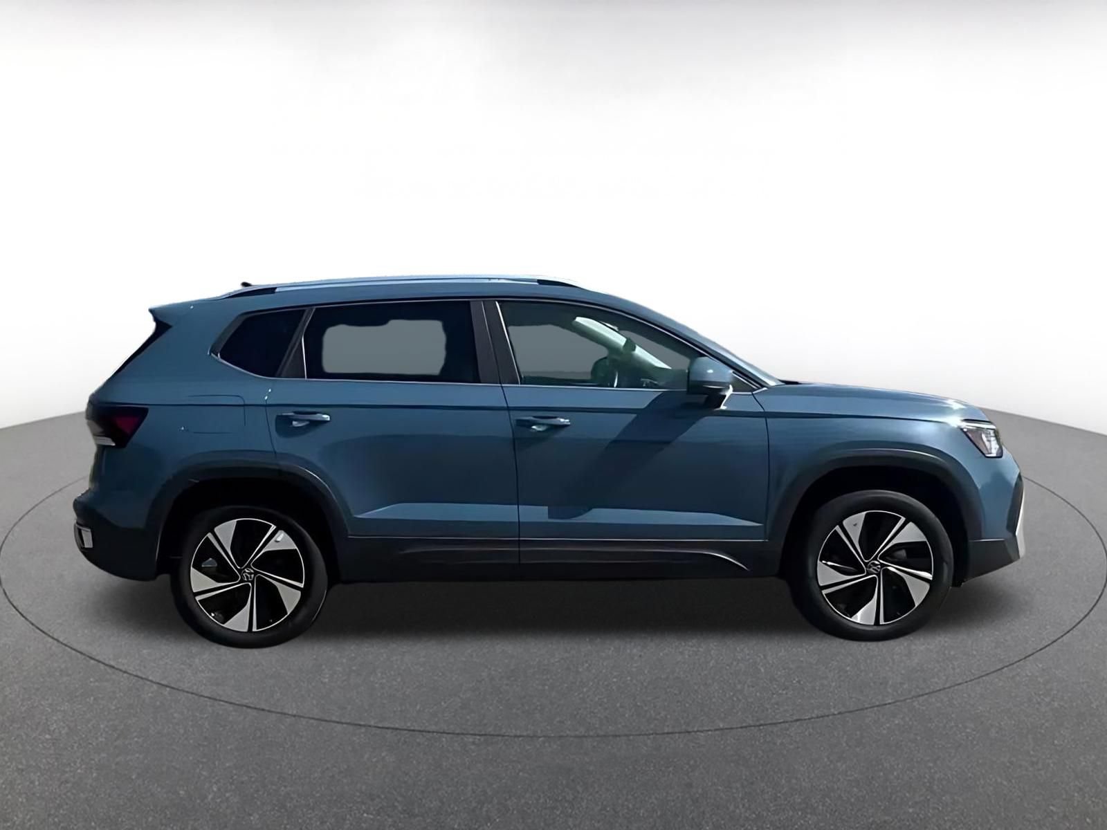 Thumbnail: 2026 Volkswagen Taos - 16