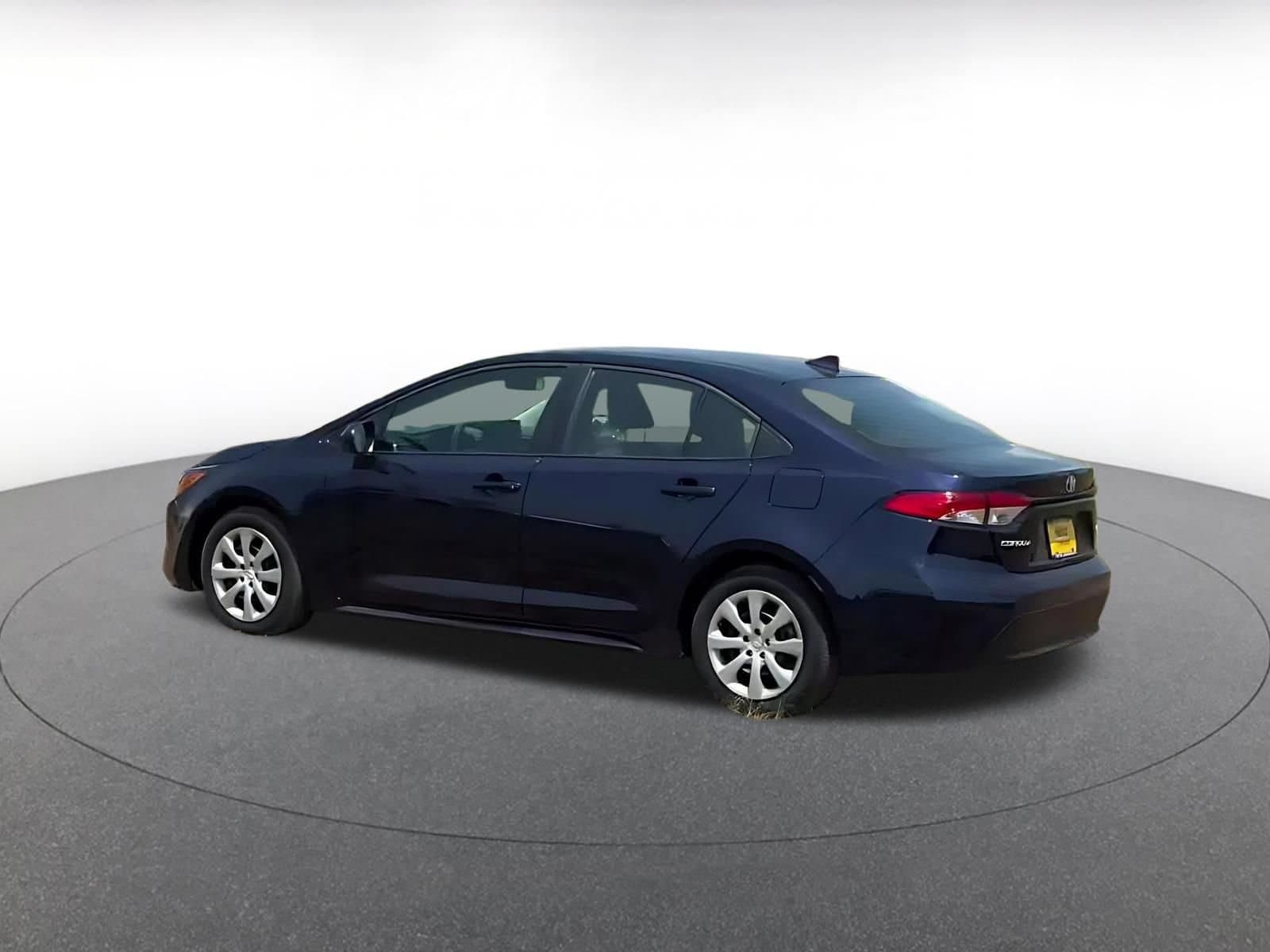 Thumbnail: 2025 Toyota Corolla - 4