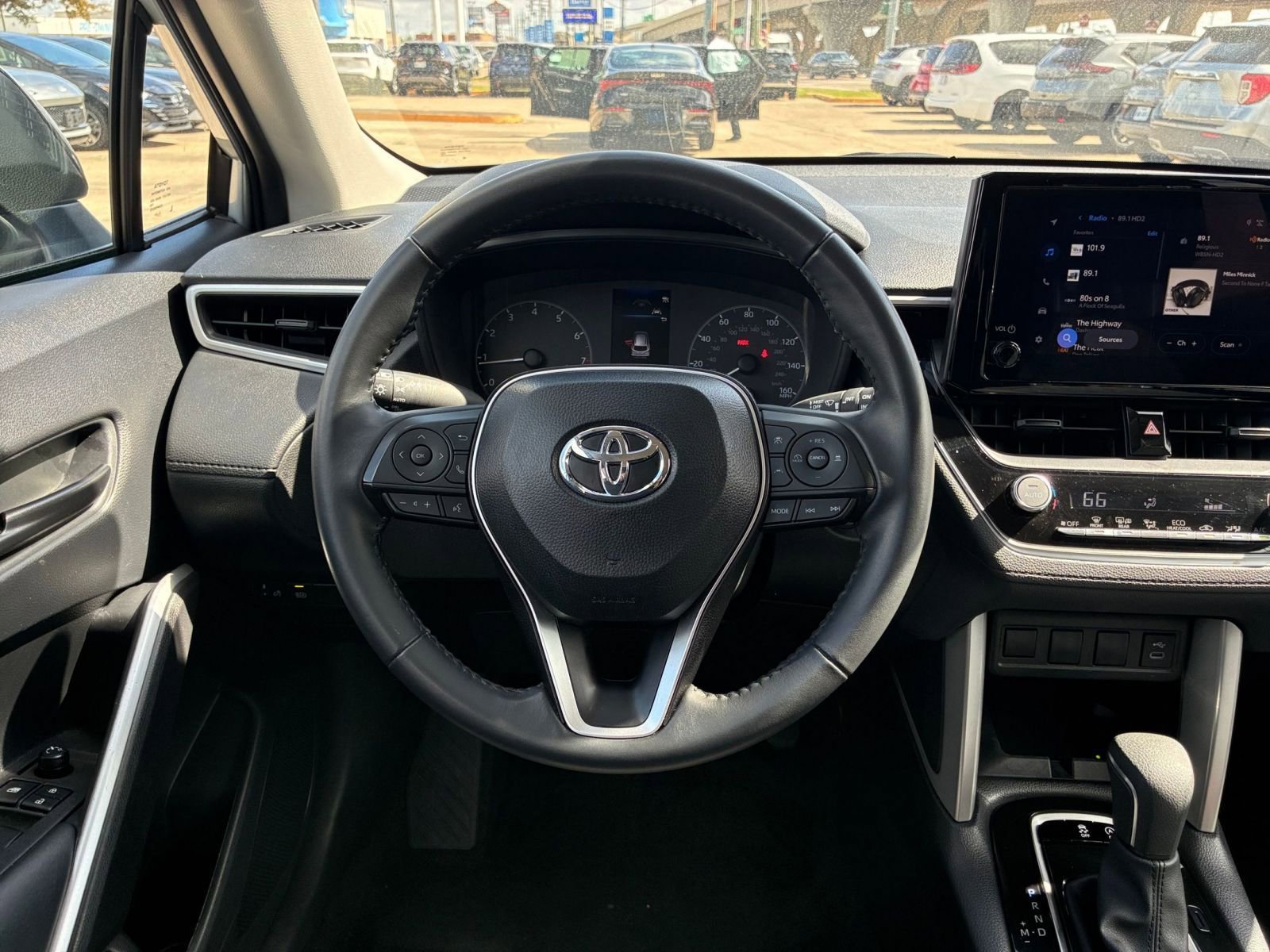 Thumbnail: 2025 Toyota Corolla Cross - 27
