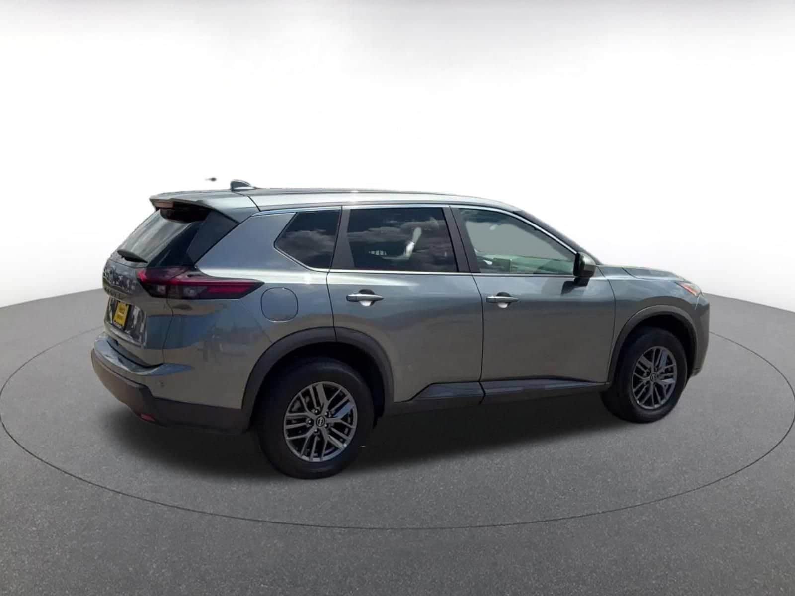 Thumbnail: 2026 Nissan Rogue - 12