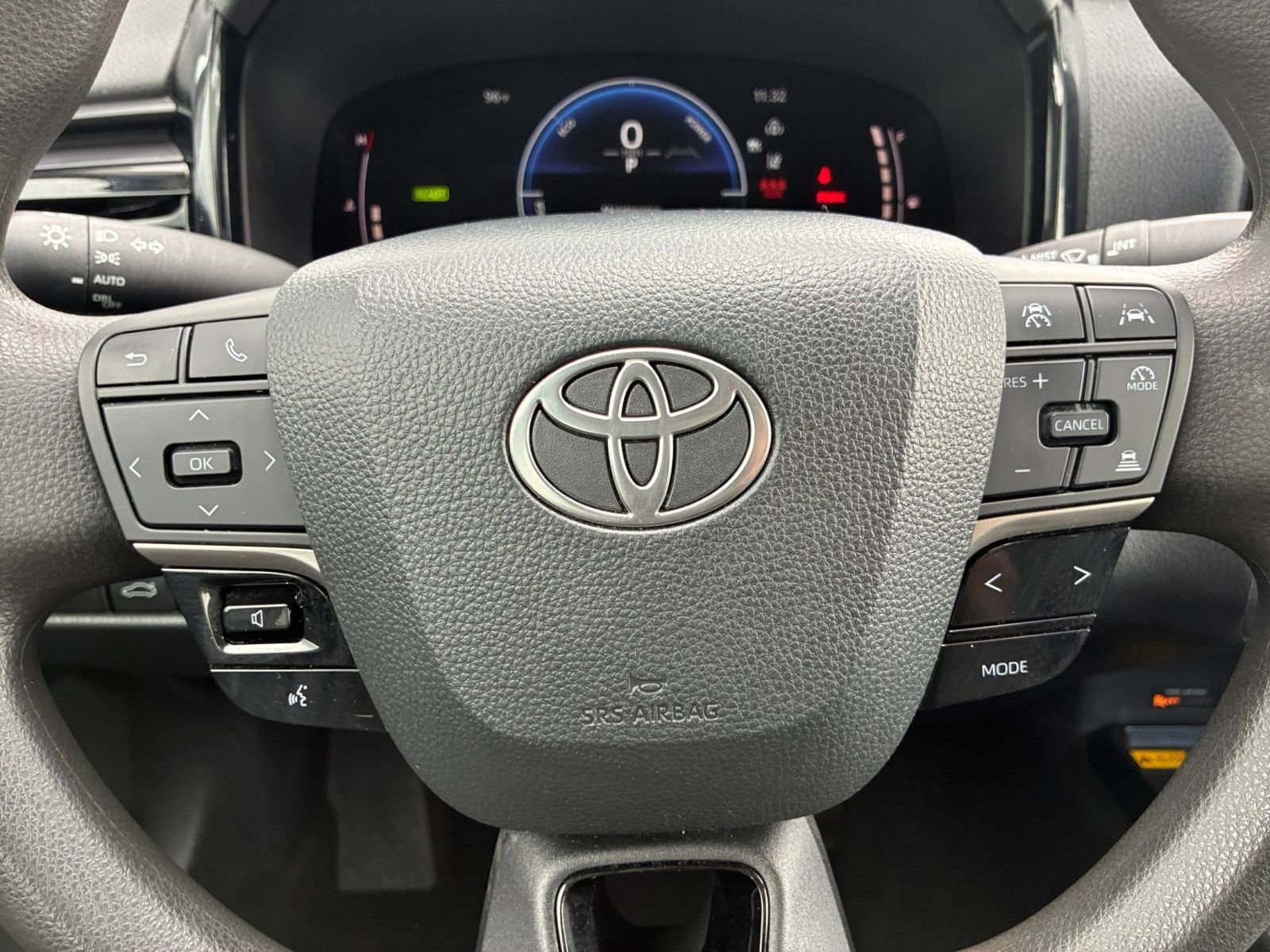 Thumbnail: 2025 Toyota Camry - 27