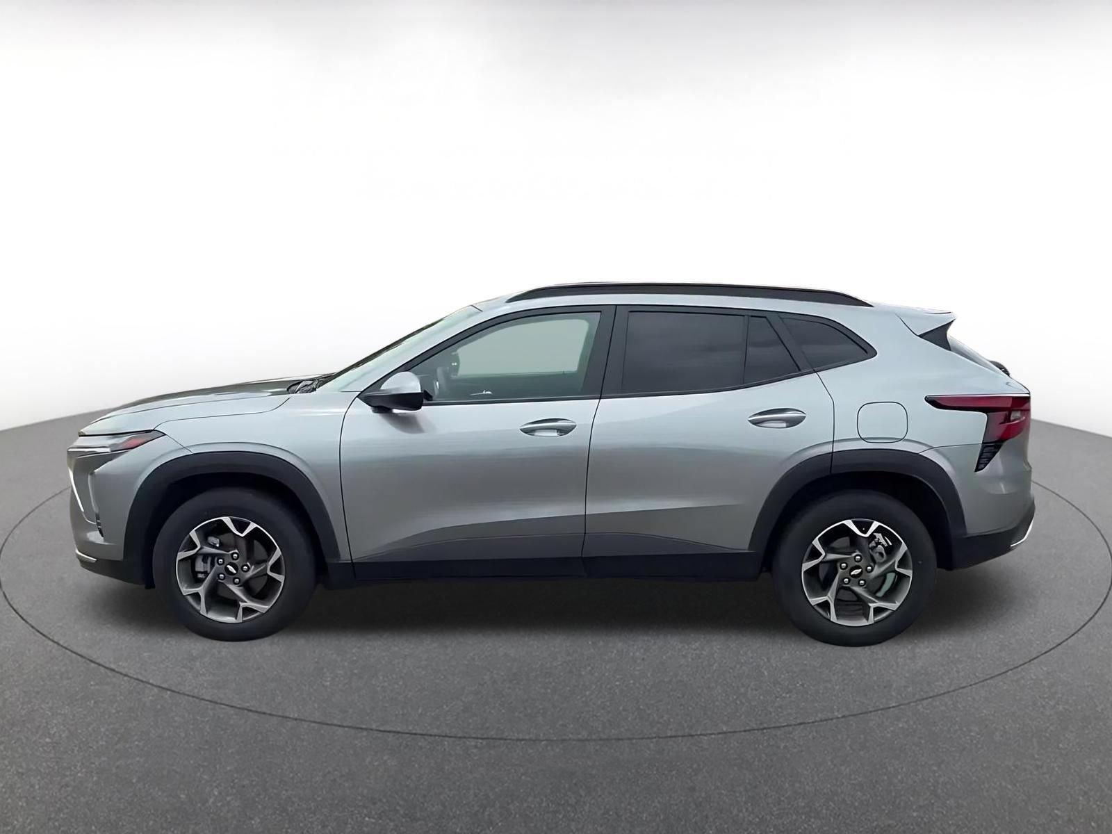 Thumbnail: 2025 Chevrolet Trax - 9