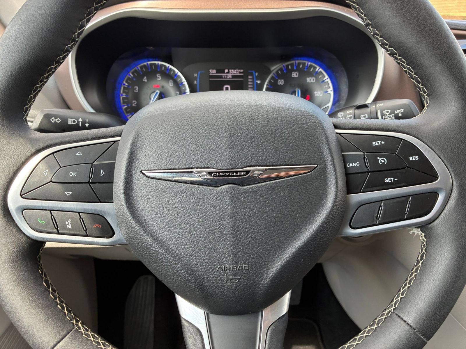 Thumbnail: 2024 Chrysler Voyager - 29