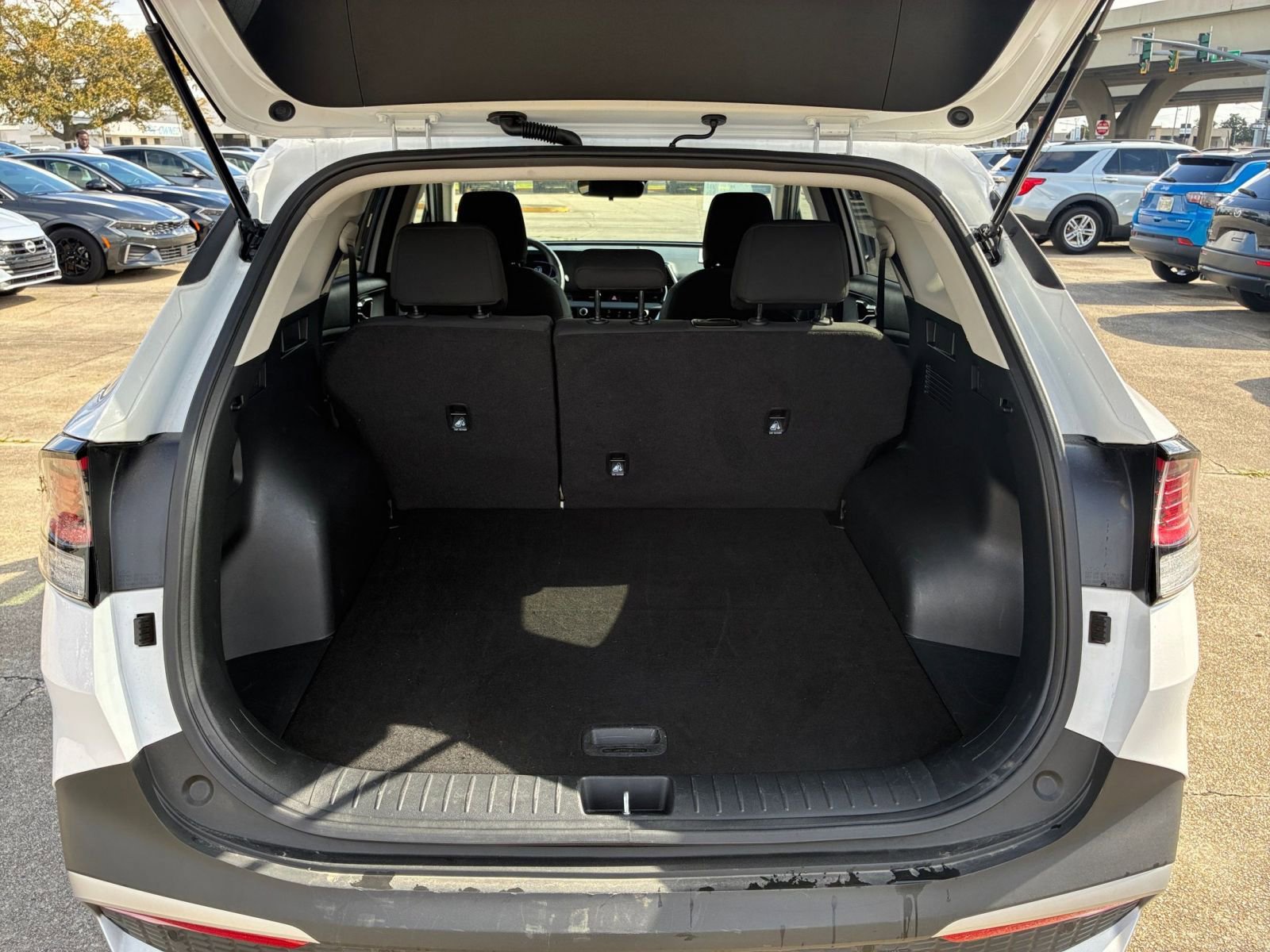 Thumbnail: 2025 Kia Sportage - 30