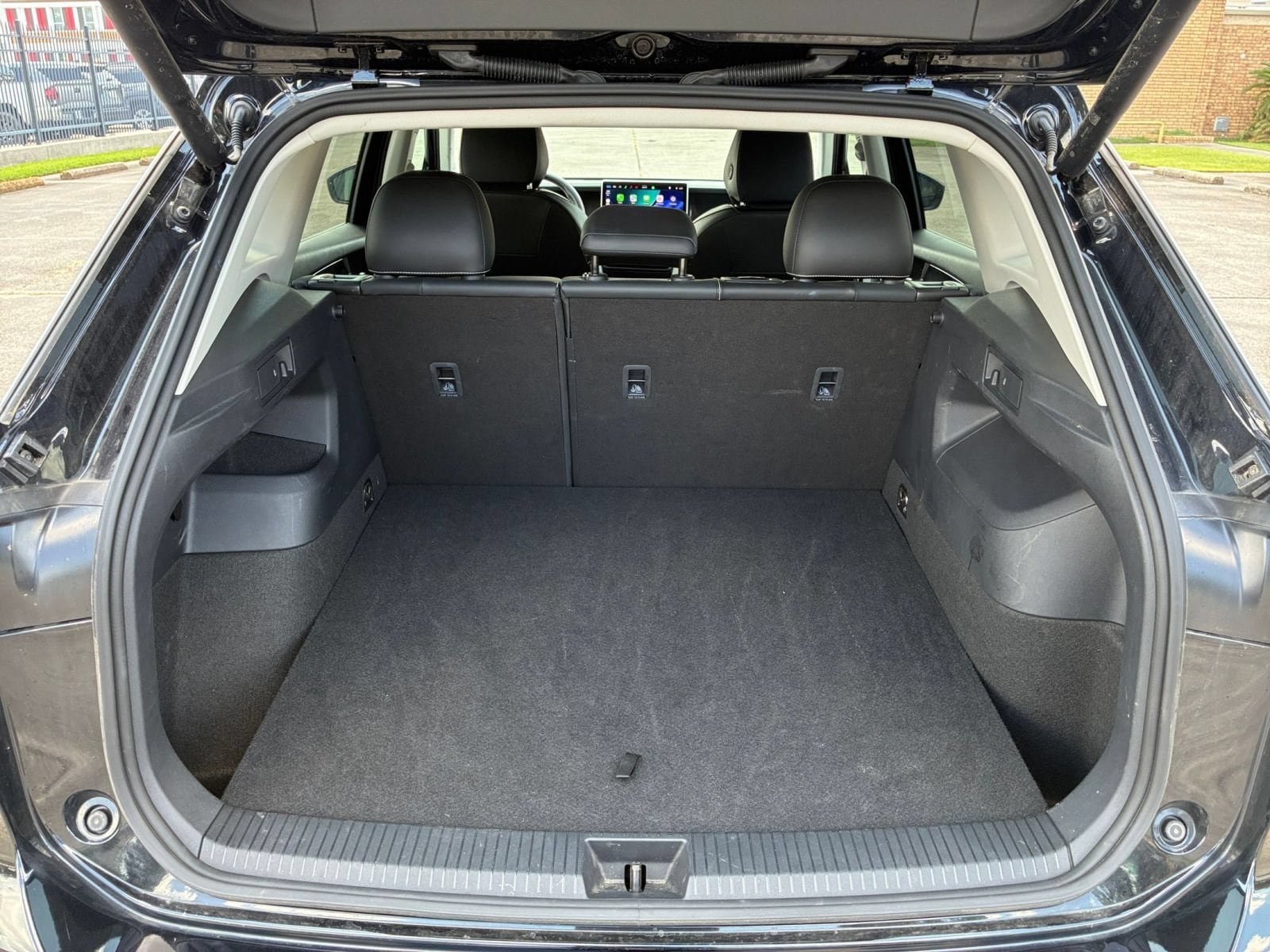 Thumbnail: 2026 Volkswagen Tiguan - 32
