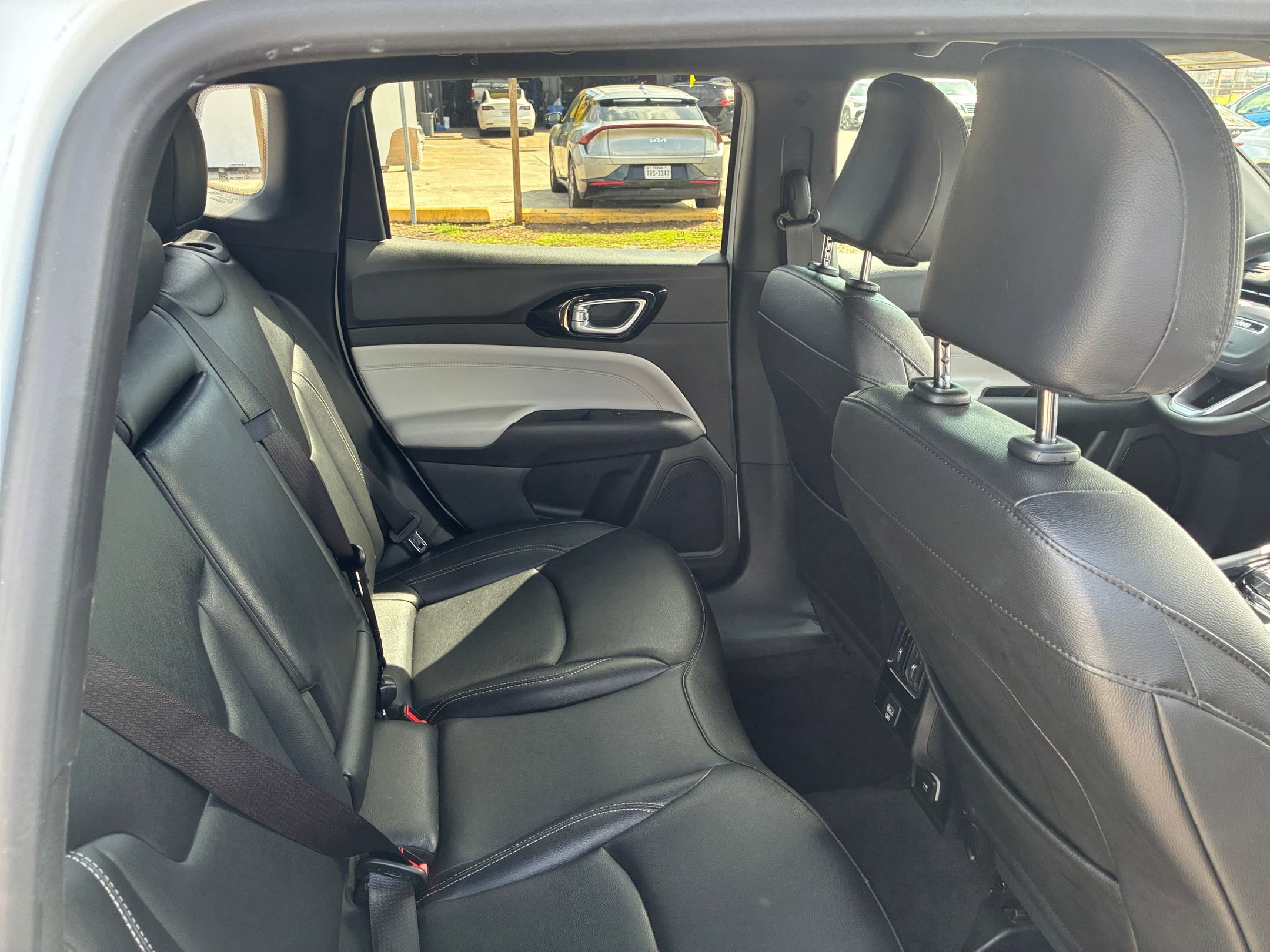 Thumbnail: 2025 Jeep Compass - 24