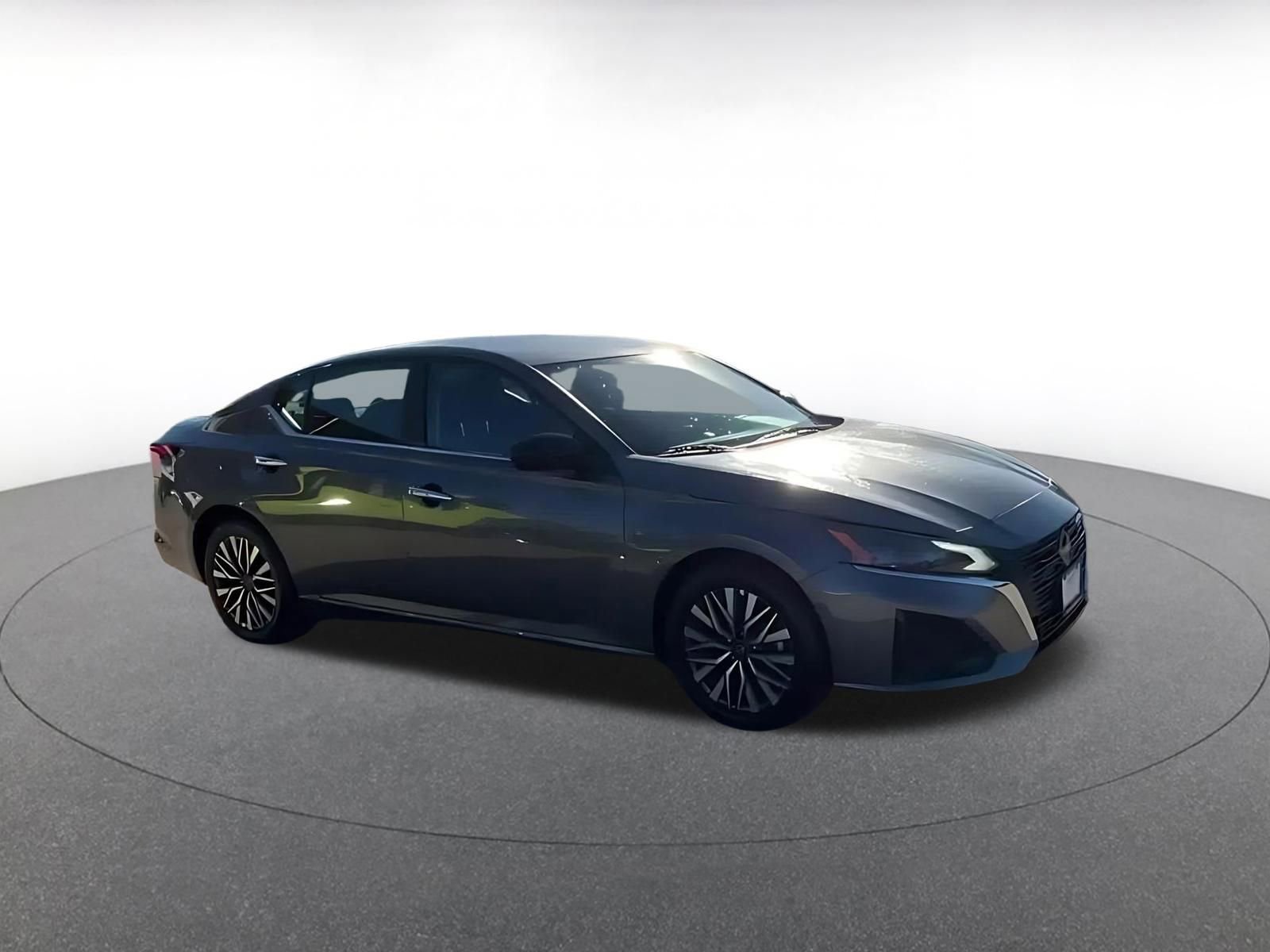 Thumbnail: 2025 Nissan Altima - 2