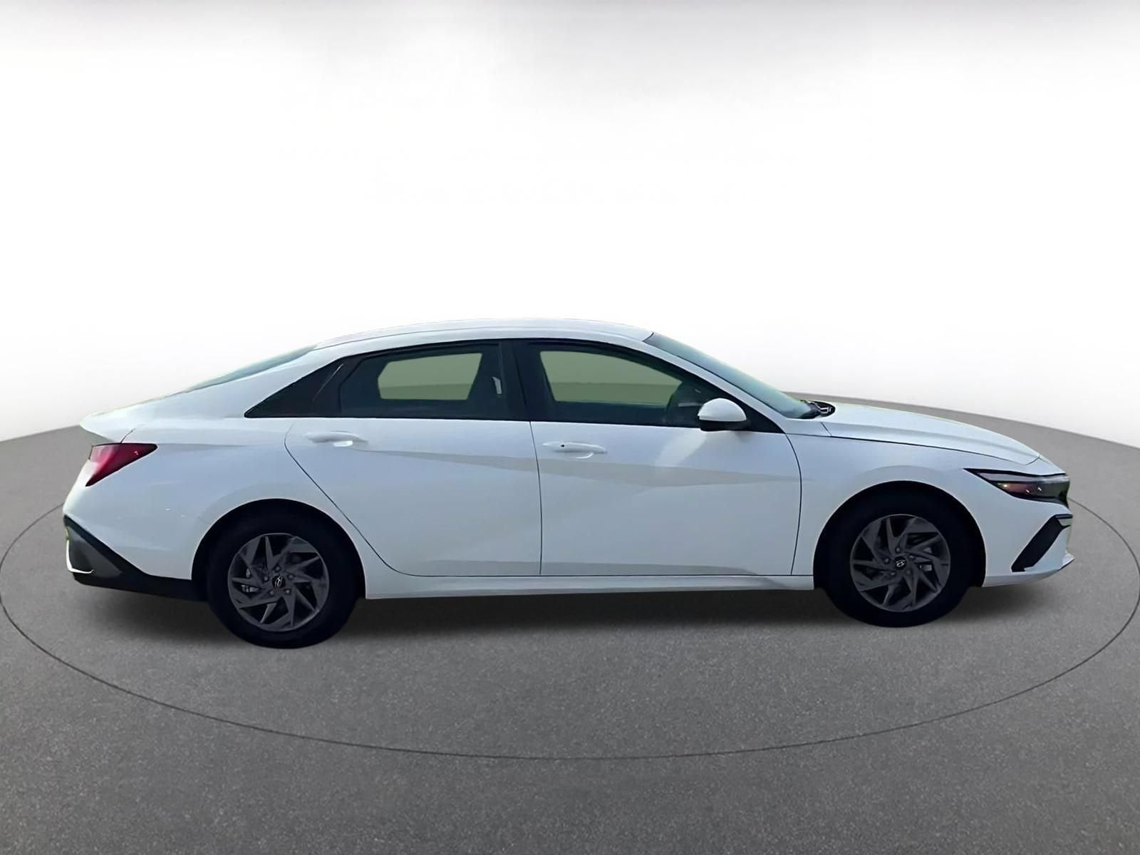 Thumbnail: 2026 Hyundai Elantra - 13