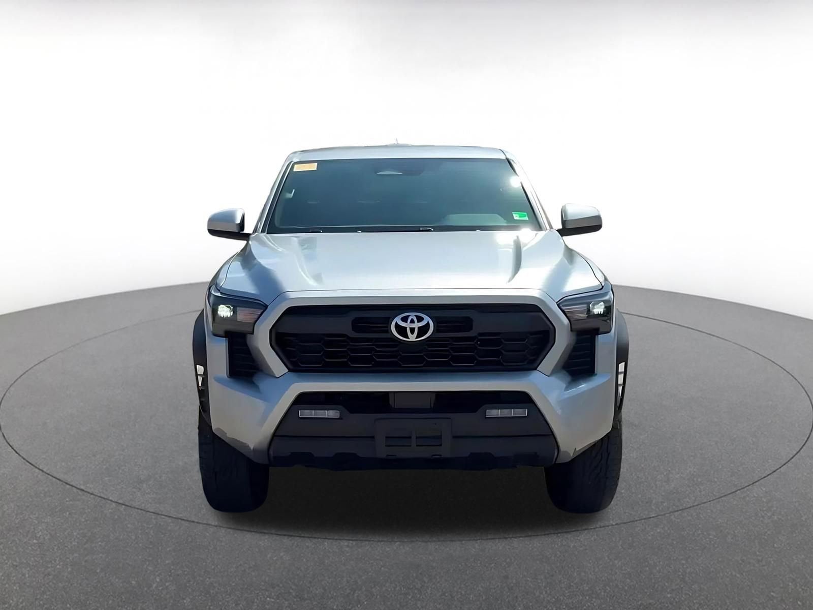 Thumbnail: 2025 Toyota Tacoma - 4