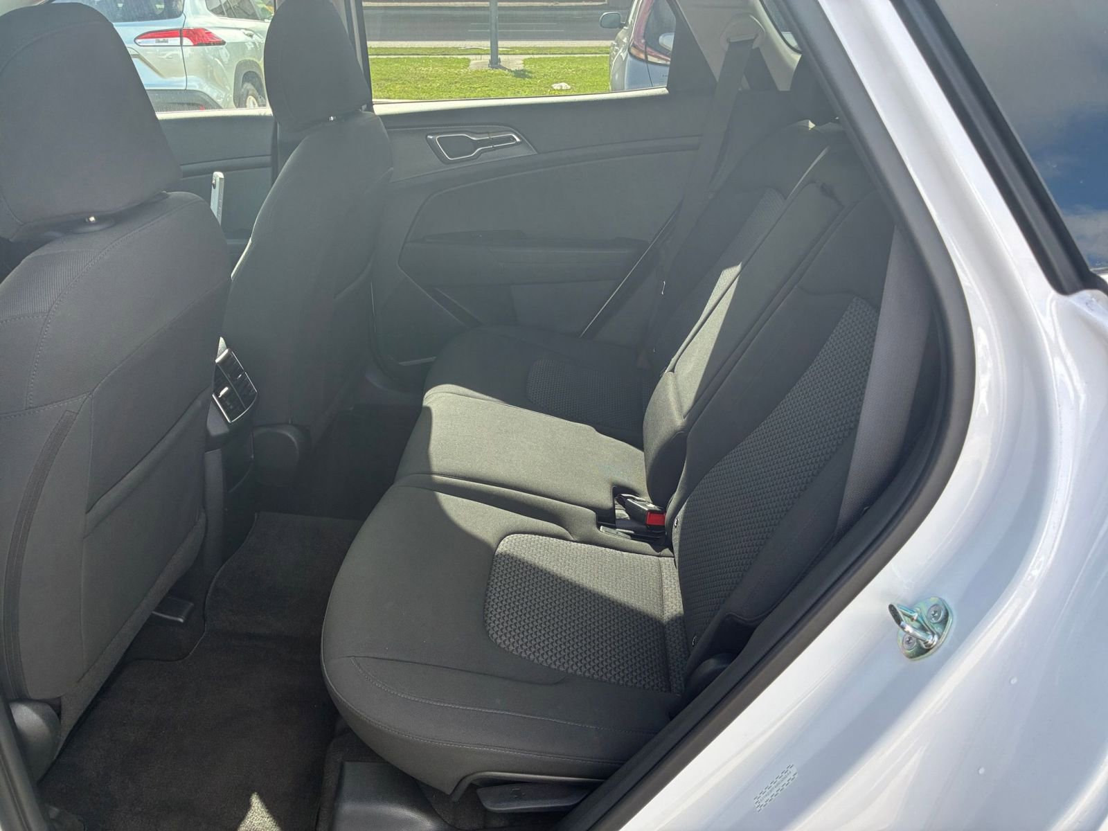 Thumbnail: 2025 Kia Sportage - 24