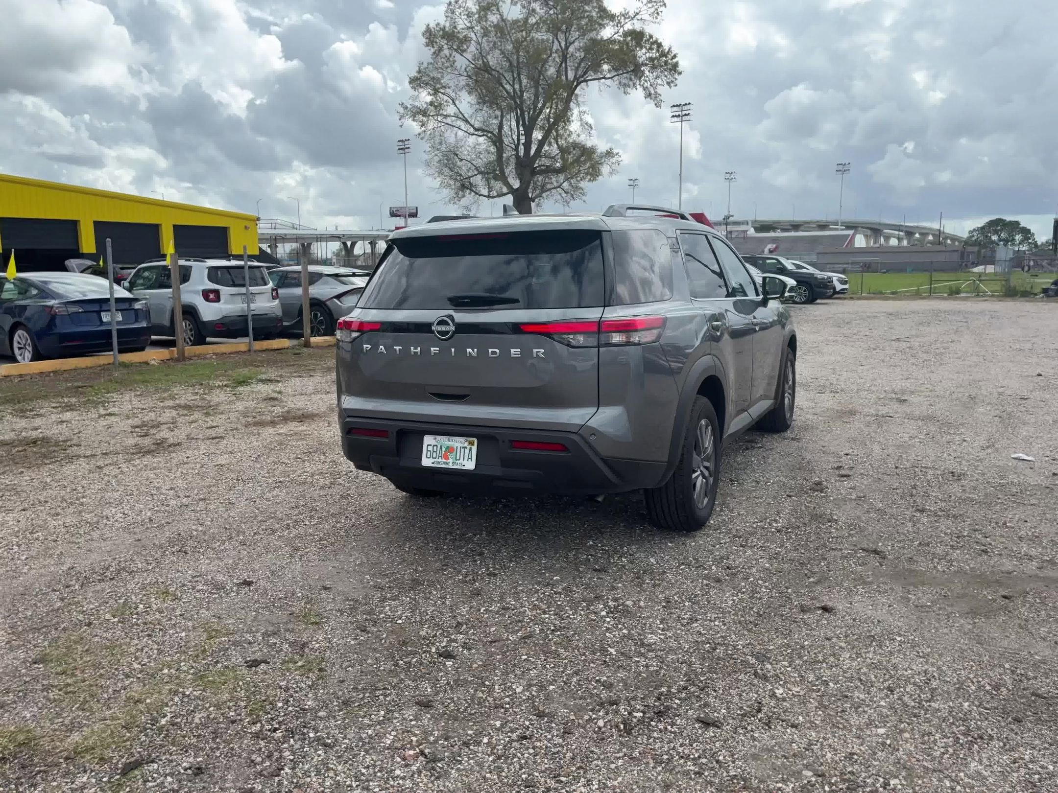 Thumbnail: 2025 Nissan Pathfinder - 2