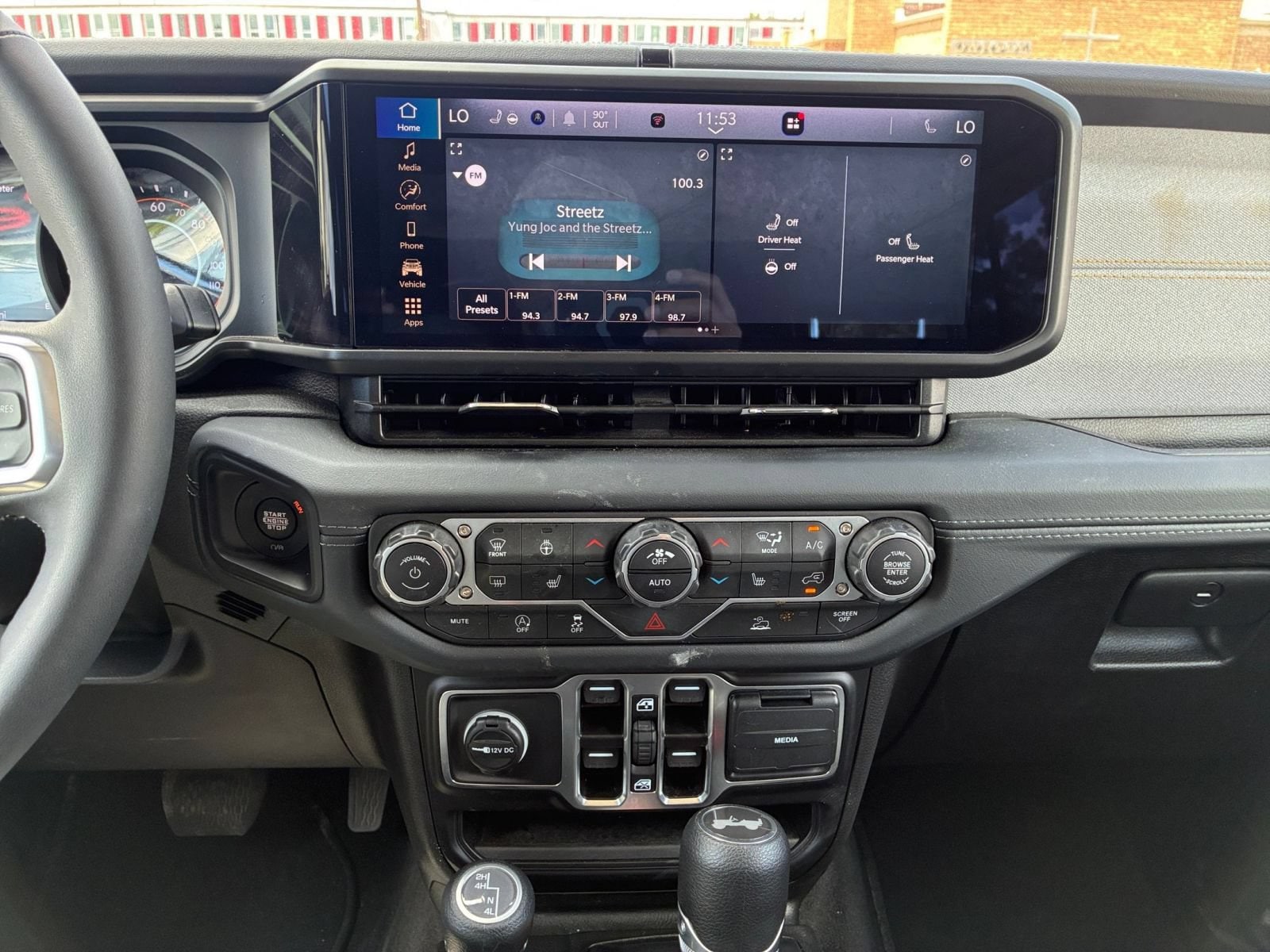 Thumbnail: 2025 Jeep Wrangler - 14