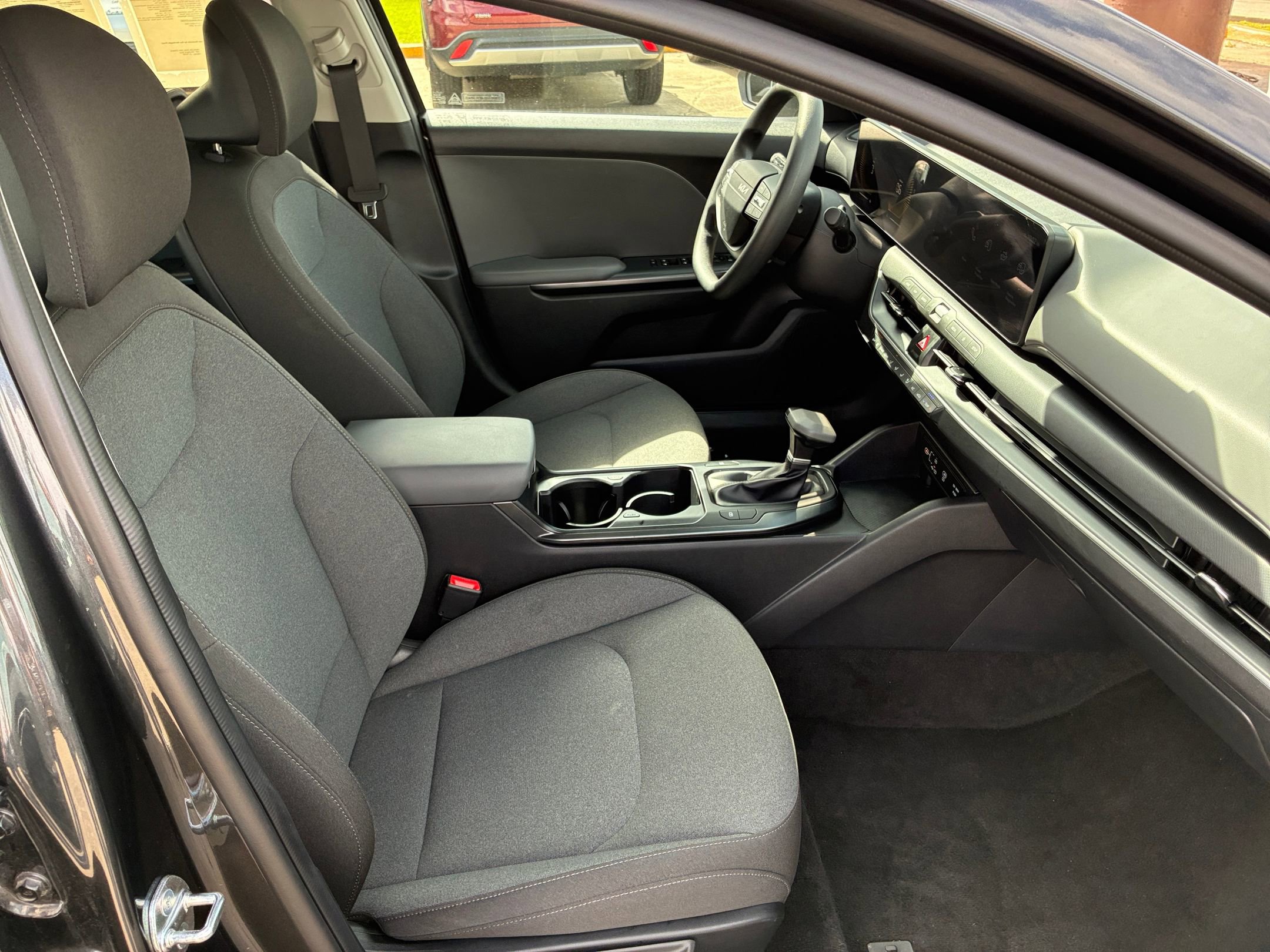 Thumbnail: 2025 Kia K4 - 29