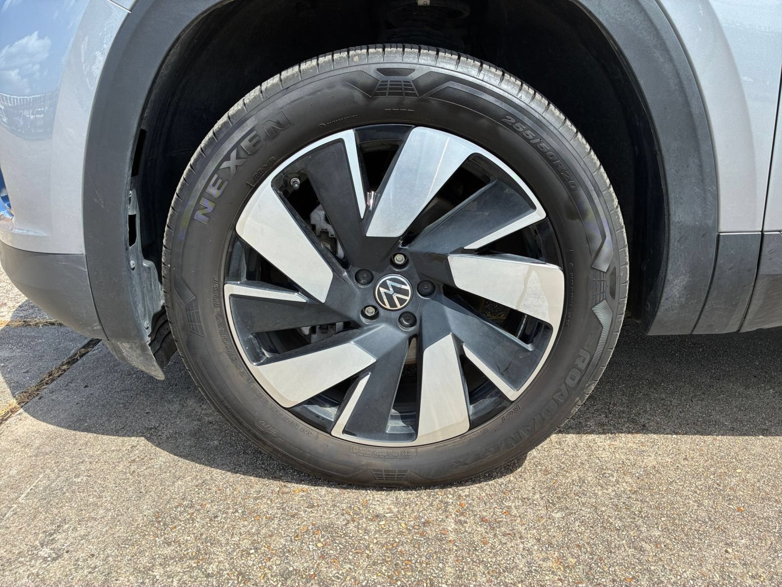 Thumbnail: 2026 Volkswagen Atlas - 32