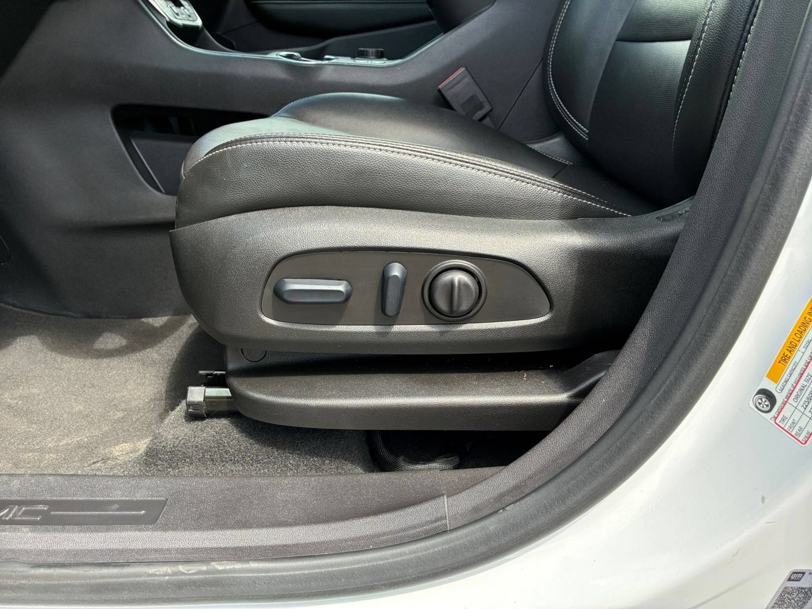 Thumbnail: 2024 GMC Terrain - 22