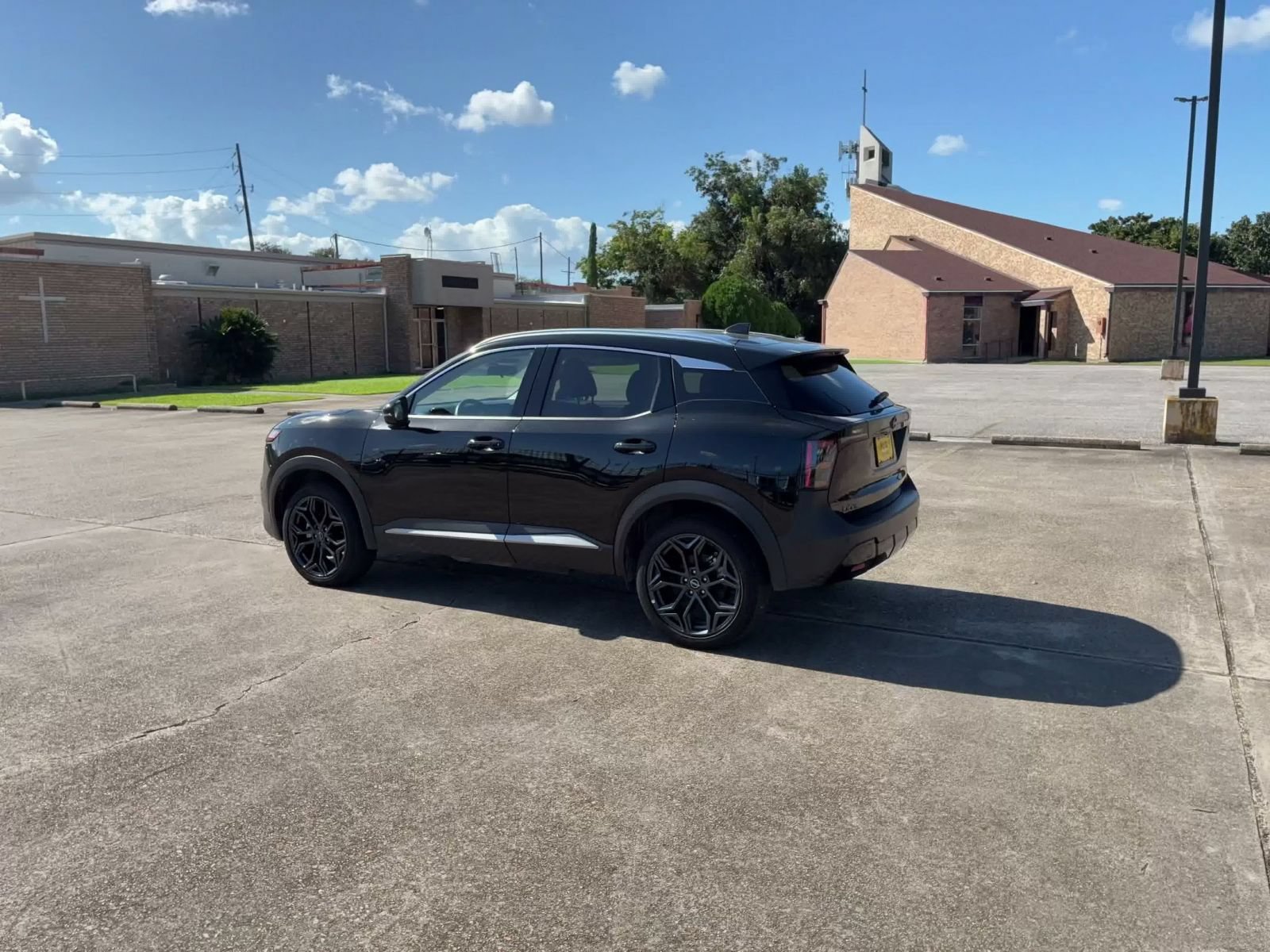 Thumbnail: 2026 Nissan Kicks - 9