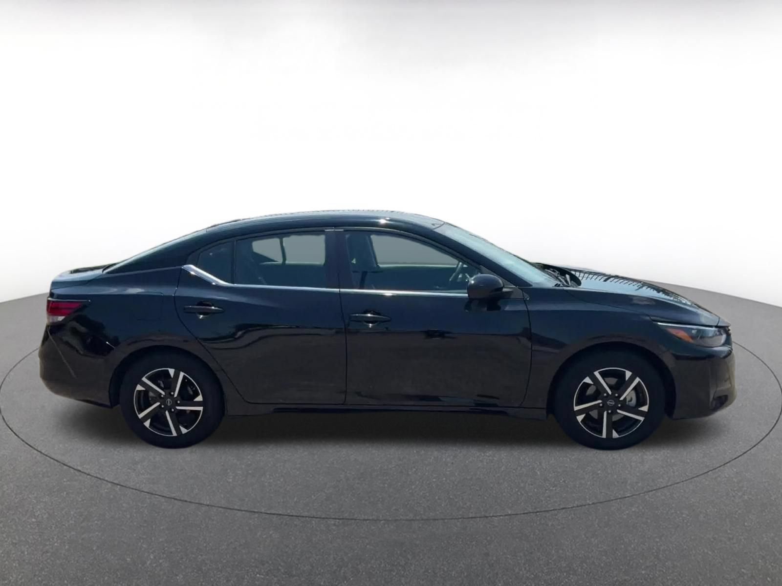 Thumbnail: 2025 Nissan Sentra - 16