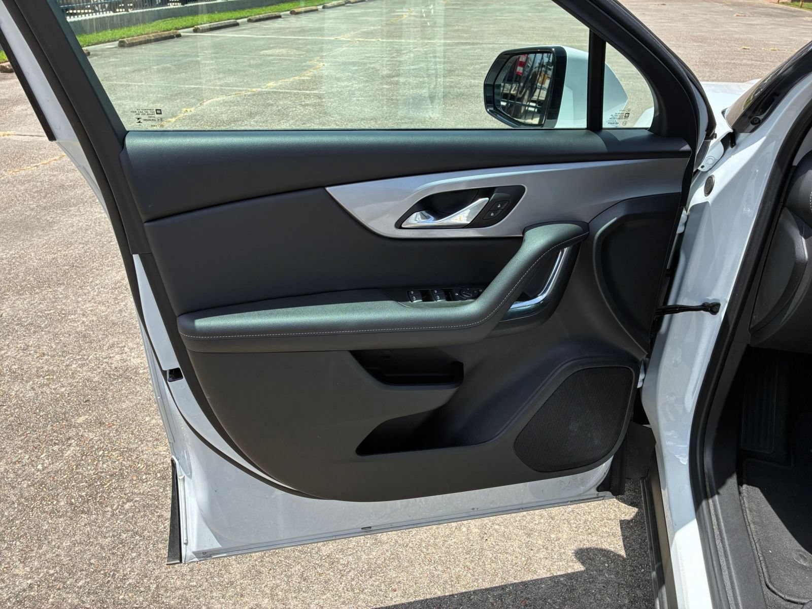 Thumbnail: 2025 Chevrolet Blazer - 15
