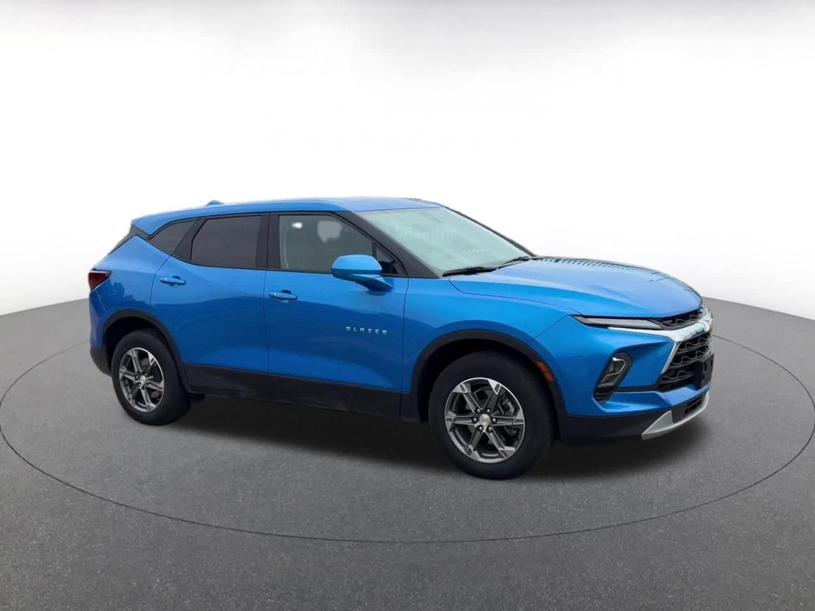 Thumbnail: 2025 Chevrolet Blazer - 2